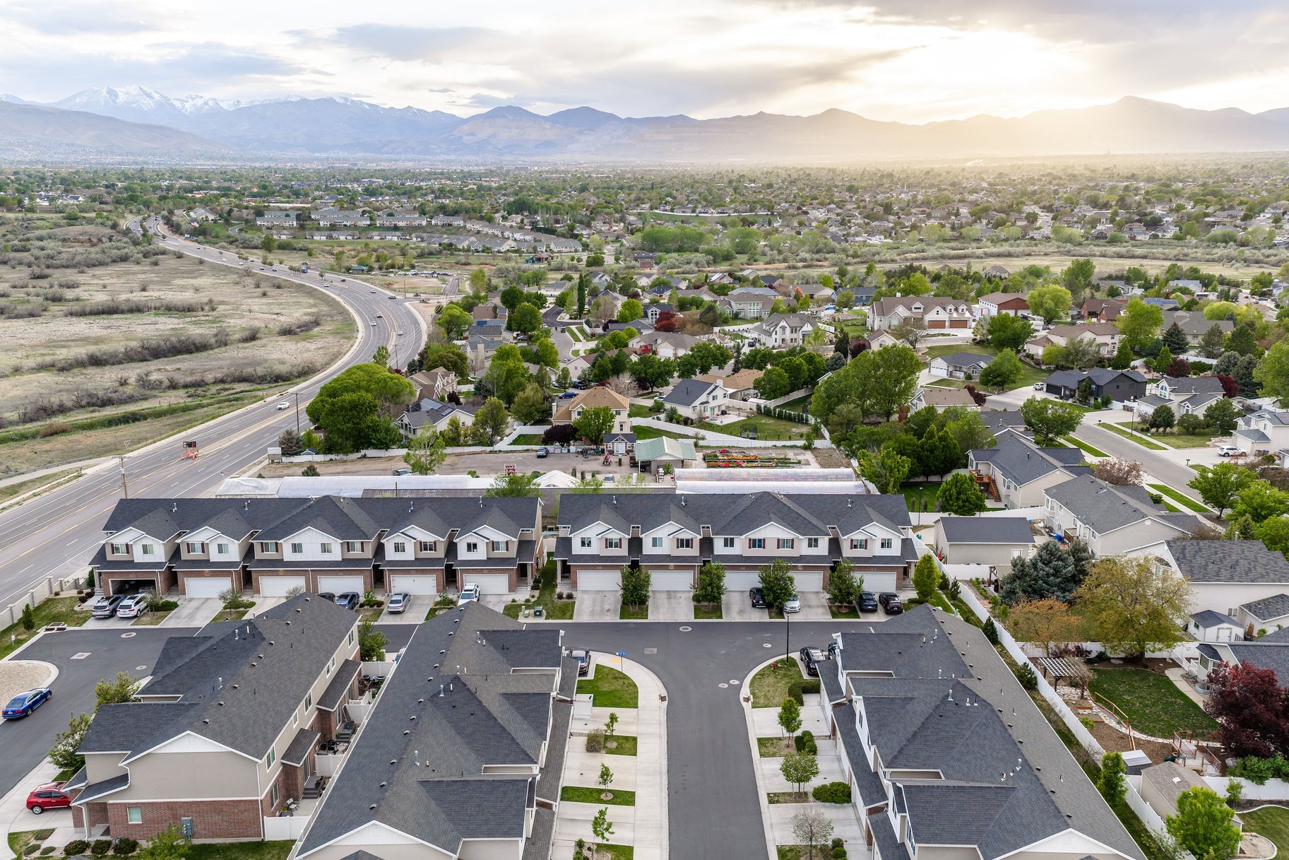  Meticulously Upgraded Townhome in Prime Draper - 物件實景