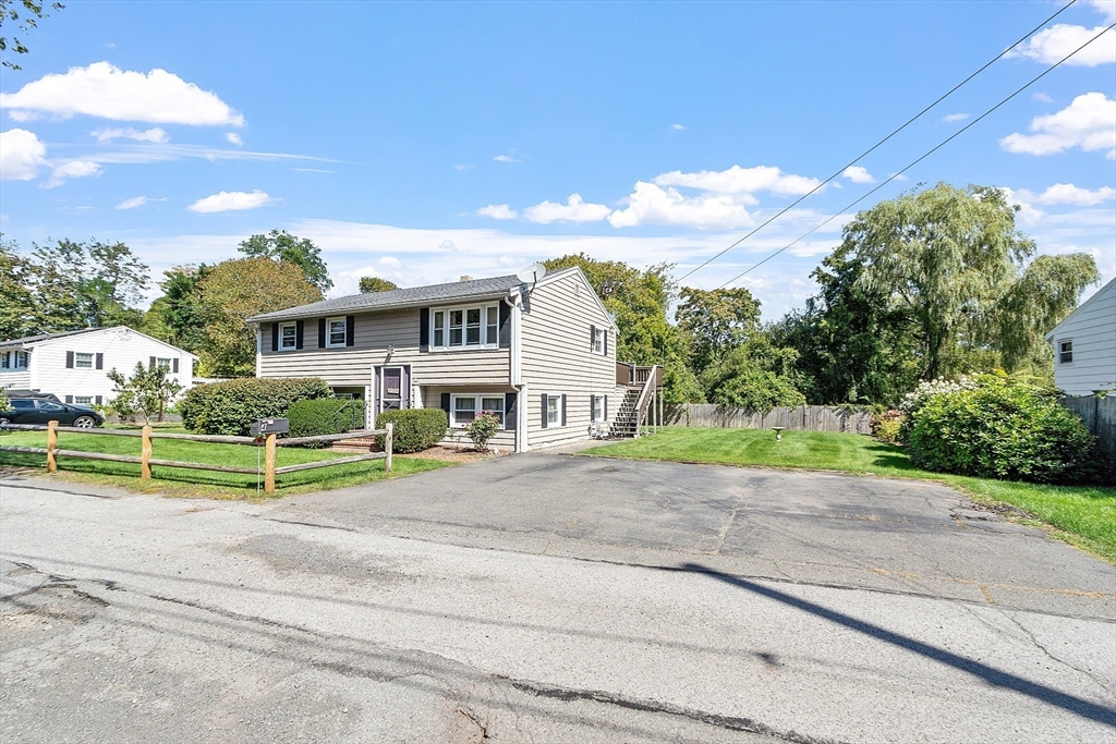 Gloucester, Massachusetts, 01930, United States, 4 Bedrooms Bedrooms, ,2 BathroomsBathrooms,Residential,For Sale,1992887