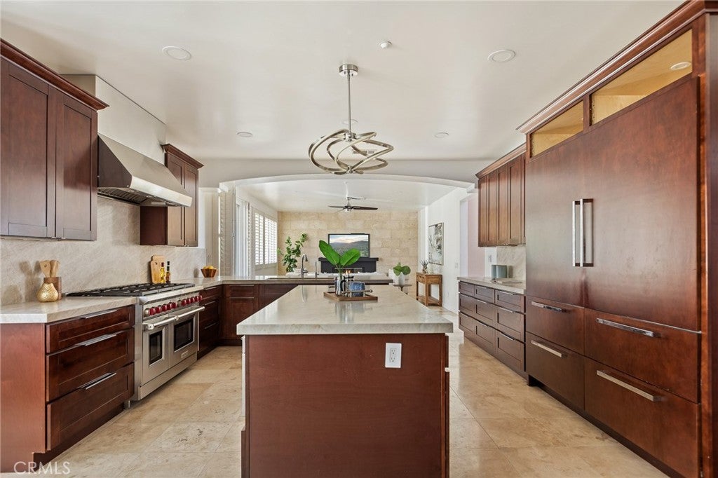 Redlands, California, 92373, United States, 4 Bedrooms Bedrooms, ,4 BathroomsBathrooms,Residential,For Sale,1979010