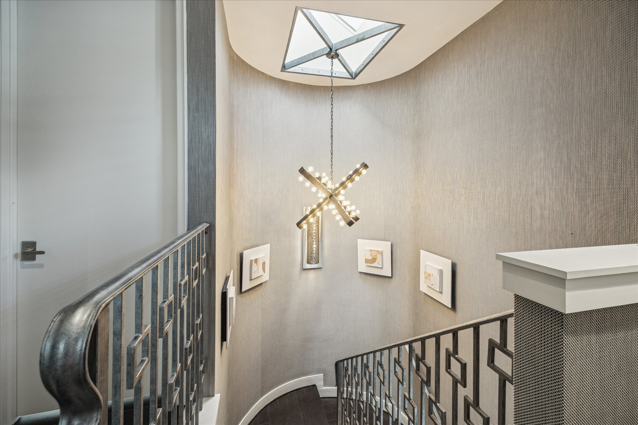  3124 Mid Lane - 物件實景