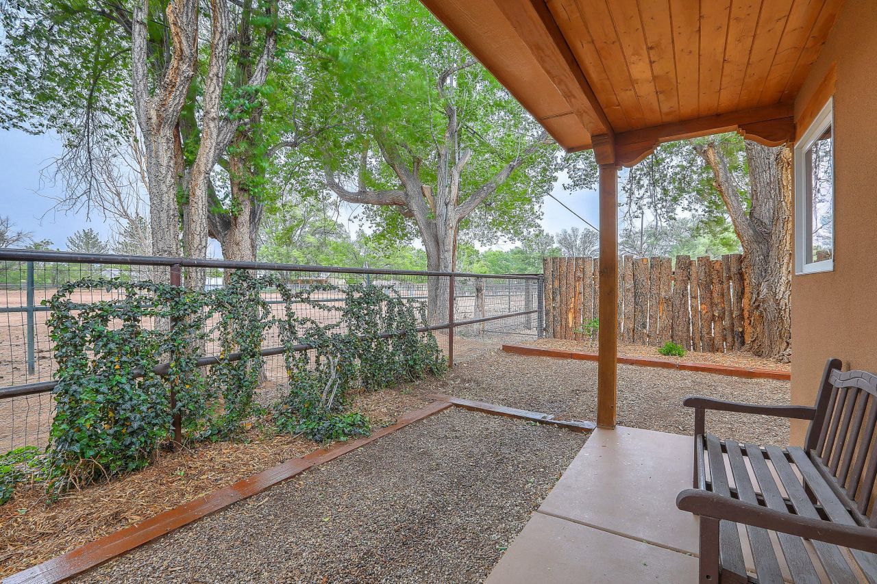Corrales, New Mexico, 87048, United States, 2 Bedrooms Bedrooms, ,3 BathroomsBathrooms,Residential,For Sale,1838092
