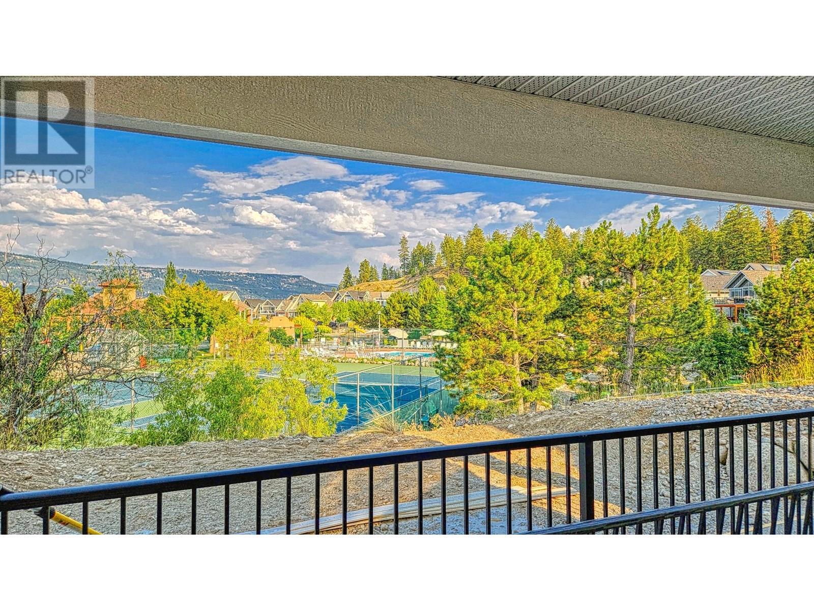 KELOWNA, British Columbia, V1Z 3R8, CA, 3 Bedrooms Bedrooms, ,2 BathroomsBathrooms,Residential,For Sale,1897837