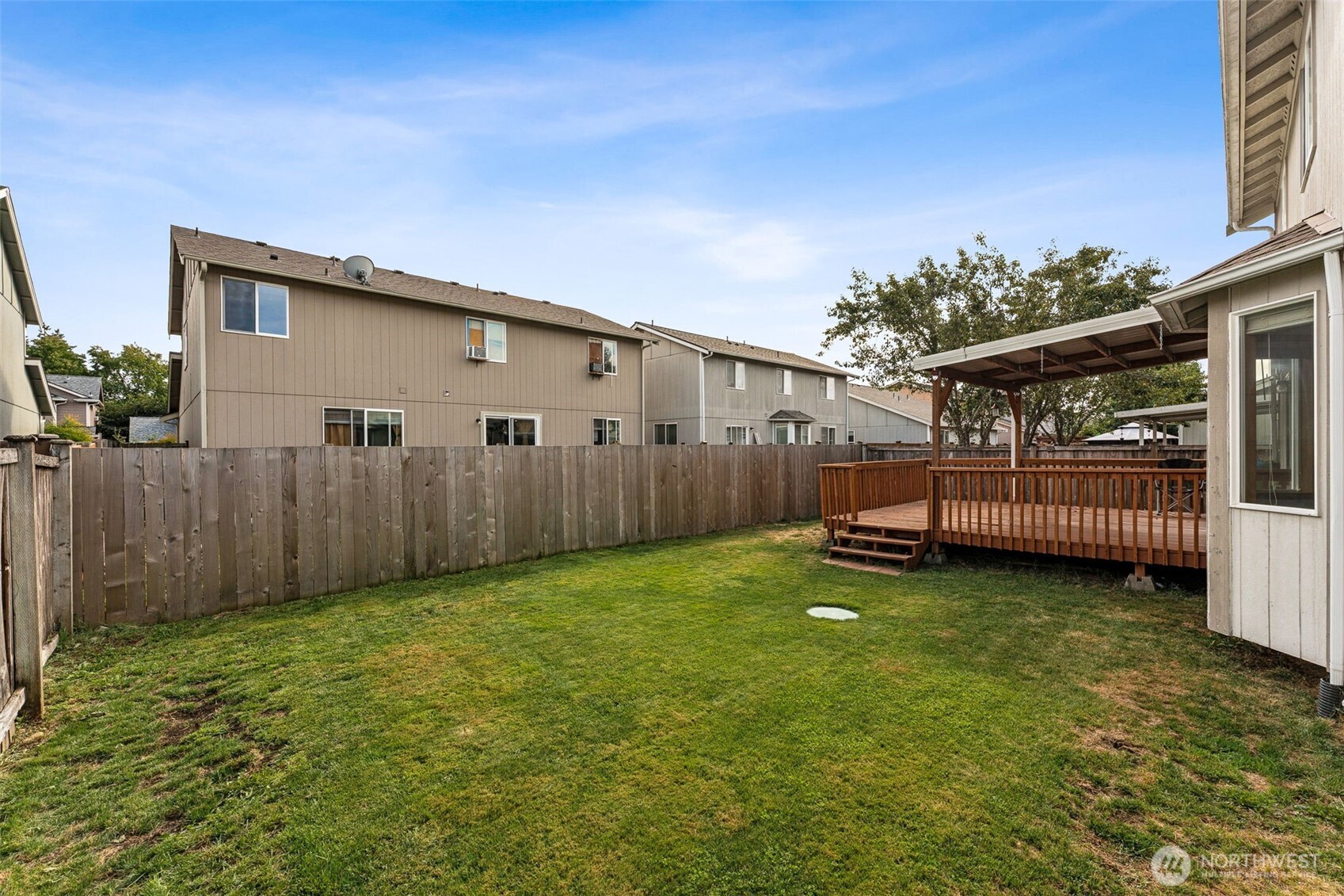 Tacoma, Washington, 98445, United States, 3 Bedrooms Bedrooms, ,2 BathroomsBathrooms,Residential,For Sale,1976537