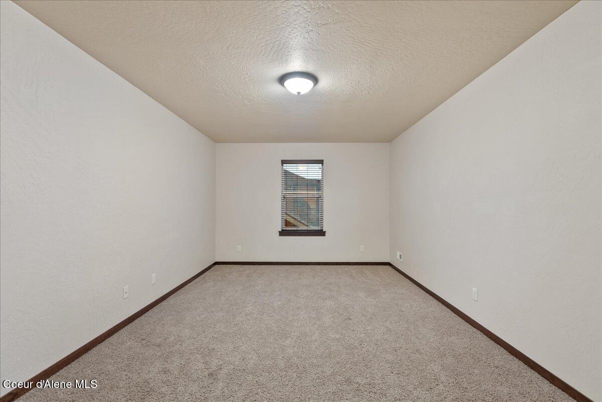 Coeur D'alene, Idaho, 83815, United States, 4 Bedrooms Bedrooms, ,2 BathroomsBathrooms,Residential,For Sale,1989025