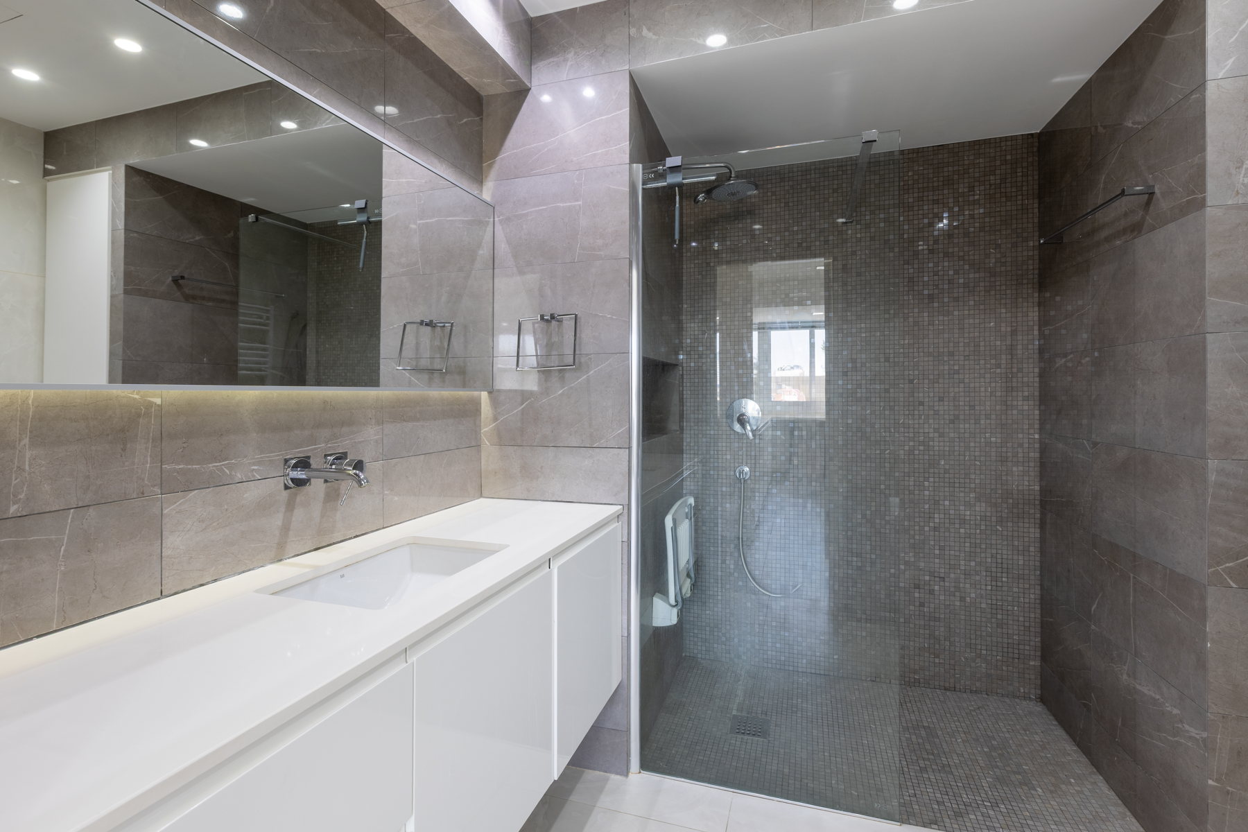  Renovated 3 Bedroom Apartment in Germasogeia, Limassol - 物件實景