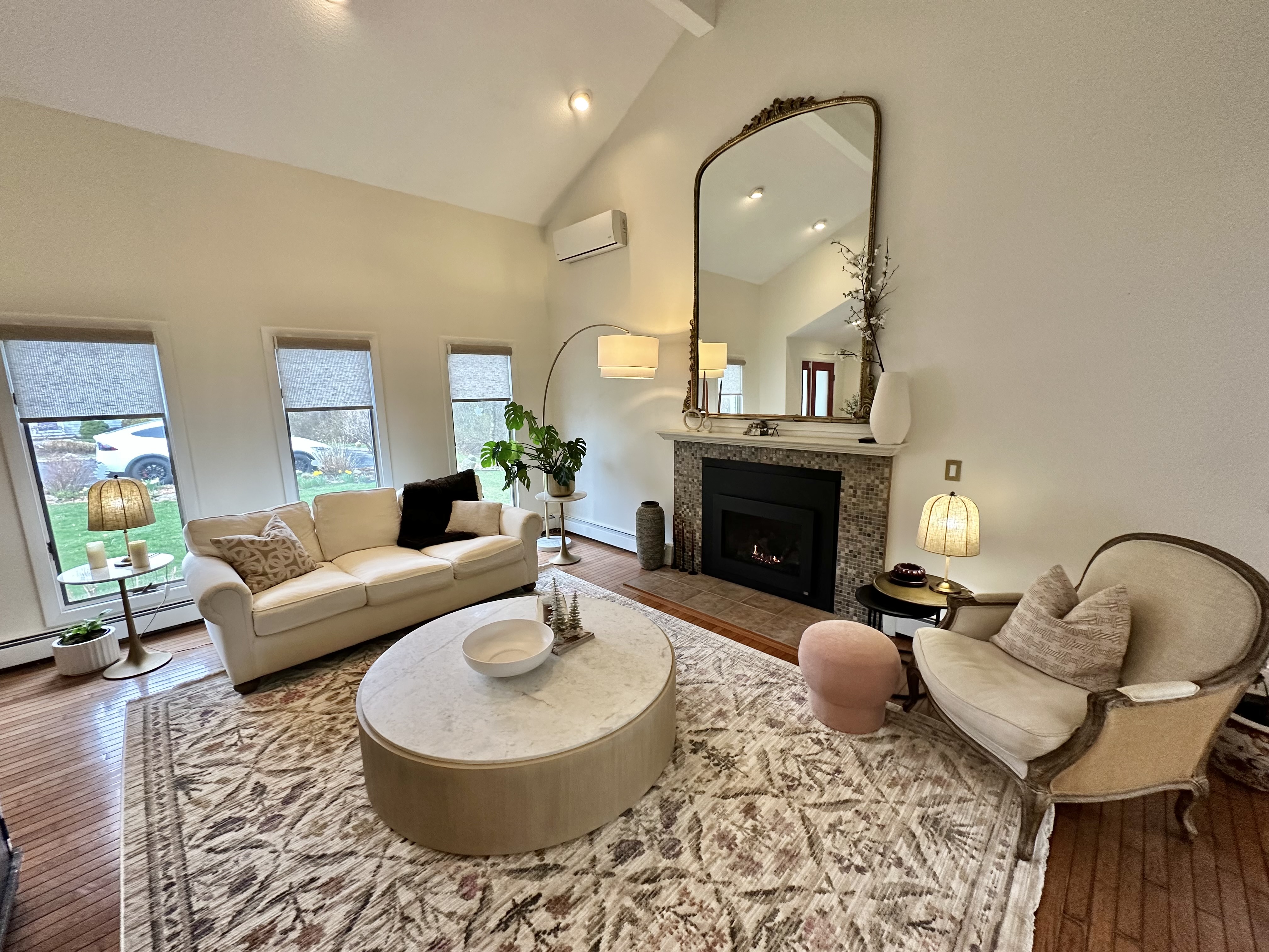 Narragansett, Rhode Island, 02882, United States, 4 Bedrooms Bedrooms, ,2 BathroomsBathrooms,Residential,For Sale,2049265