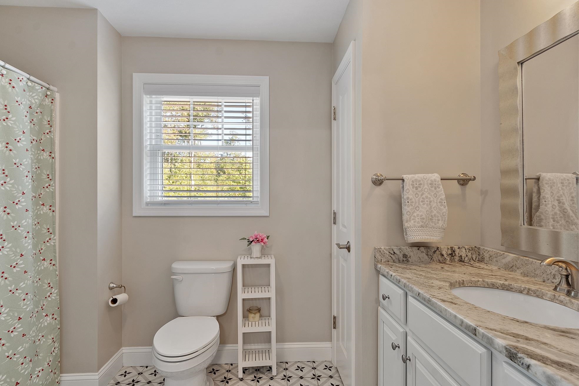 Pelham, New Hampshire, 03076, United States, 2 Bedrooms Bedrooms, ,2 BathroomsBathrooms,Residential,For Sale,1941586