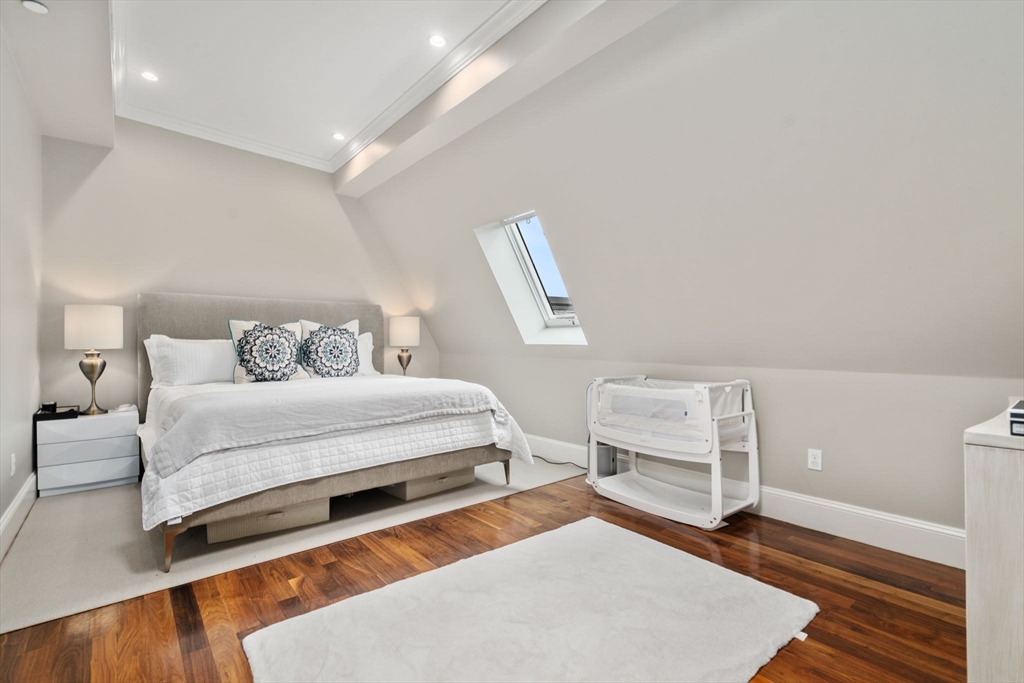 Brookline, Massachusetts, 02445, United States, 4 Bedrooms Bedrooms, ,4 BathroomsBathrooms,Residential,For Sale,1885381