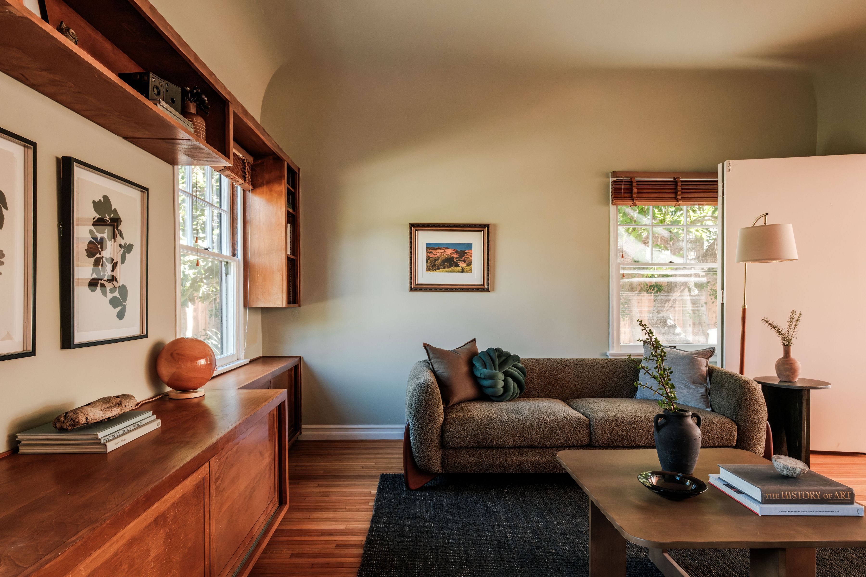  2200 South Hobart Boulevard - 物件實景