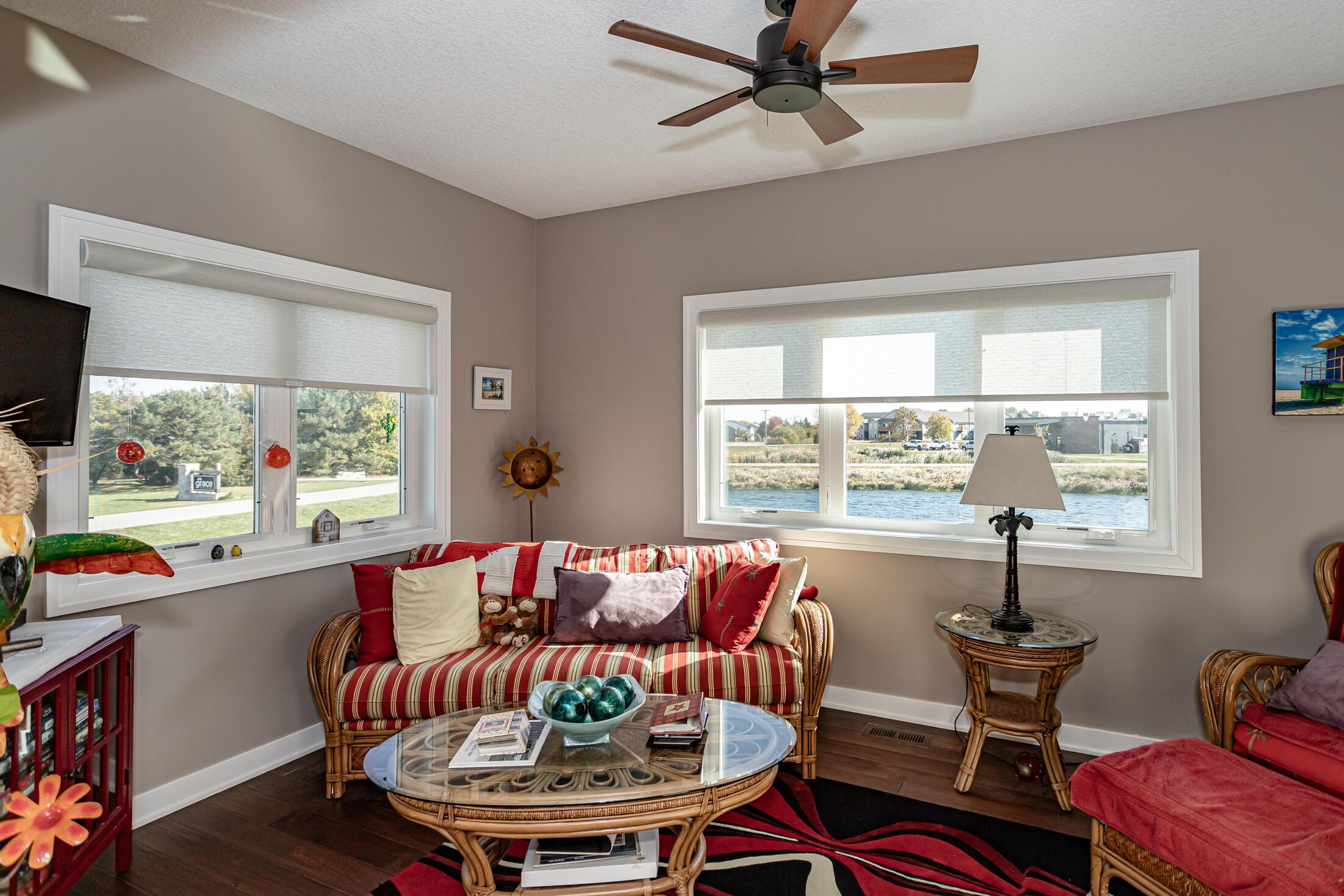 Huxley, Iowa, 50124, United States, 3 Bedrooms Bedrooms, ,4 BathroomsBathrooms,Residential,For Sale,1976803