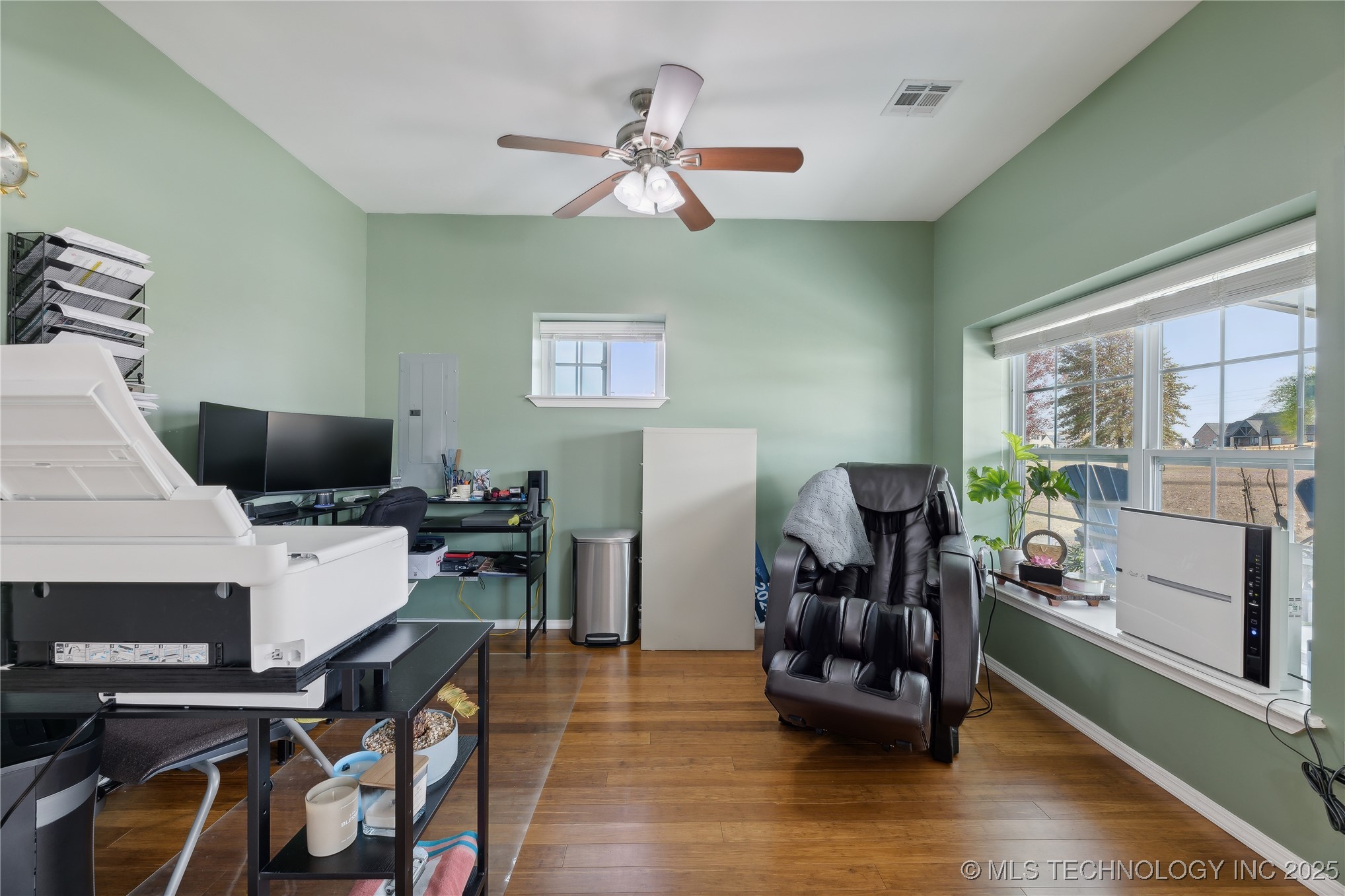 Glenpool, Oklahoma, 74033, United States, 2 Bedrooms Bedrooms, ,2 BathroomsBathrooms,Residential,For Sale,1991675