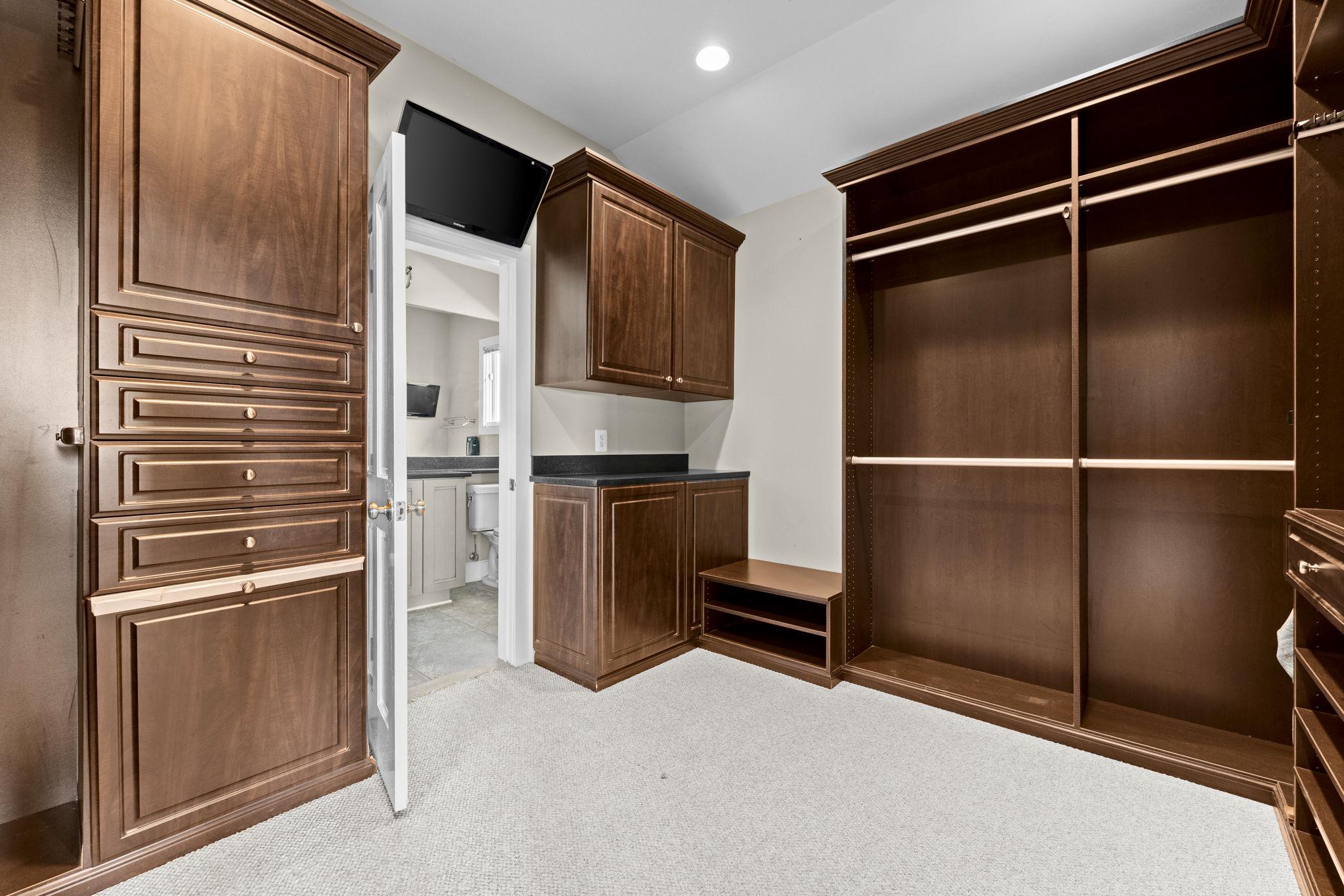 530 Ashby Station Road, Front Royal, VA, 22630 - 物件實景