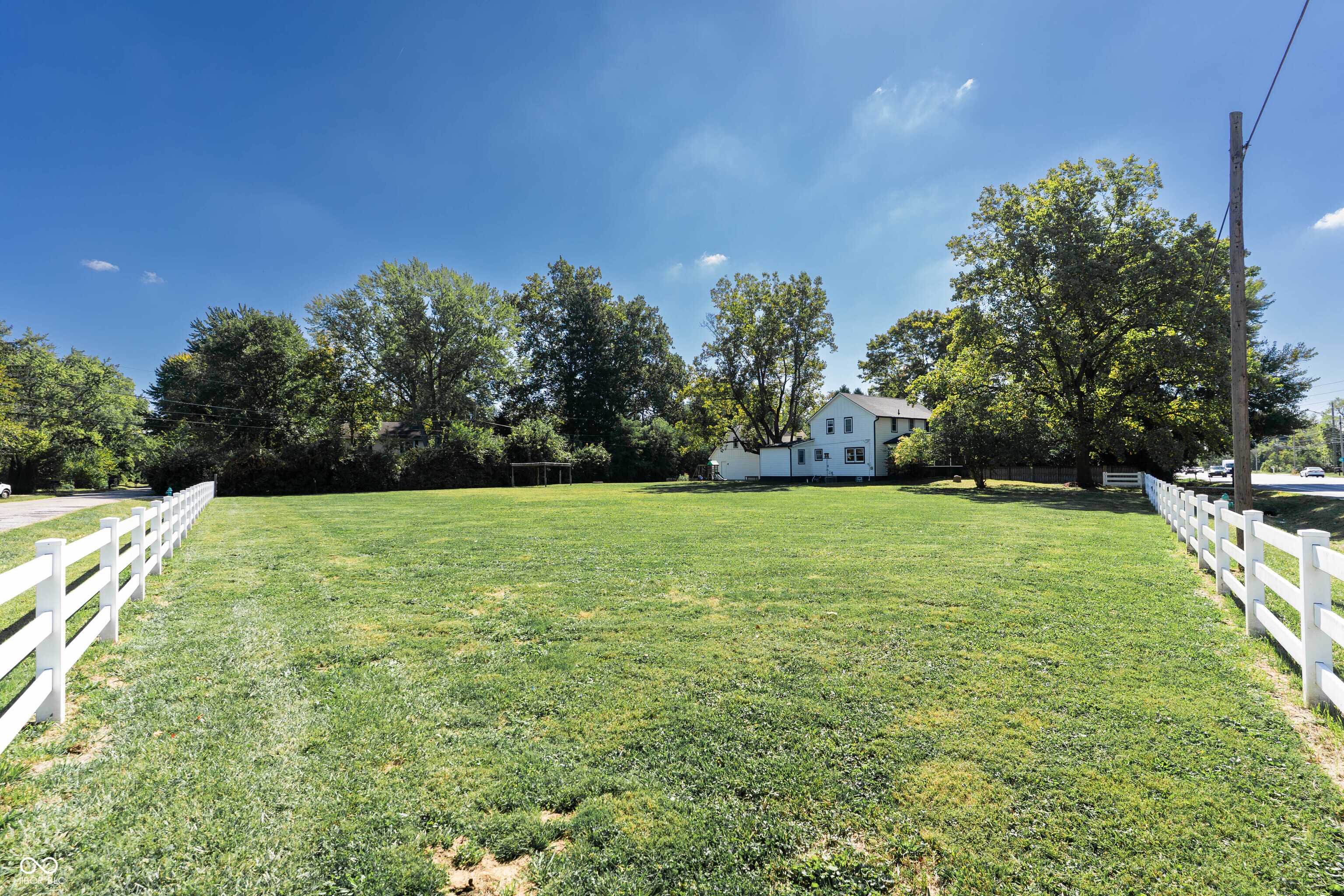 Indianapolis, Indiana, 46268, United States, 4 Bedrooms Bedrooms, ,2 BathroomsBathrooms,Residential,For Sale,1981741