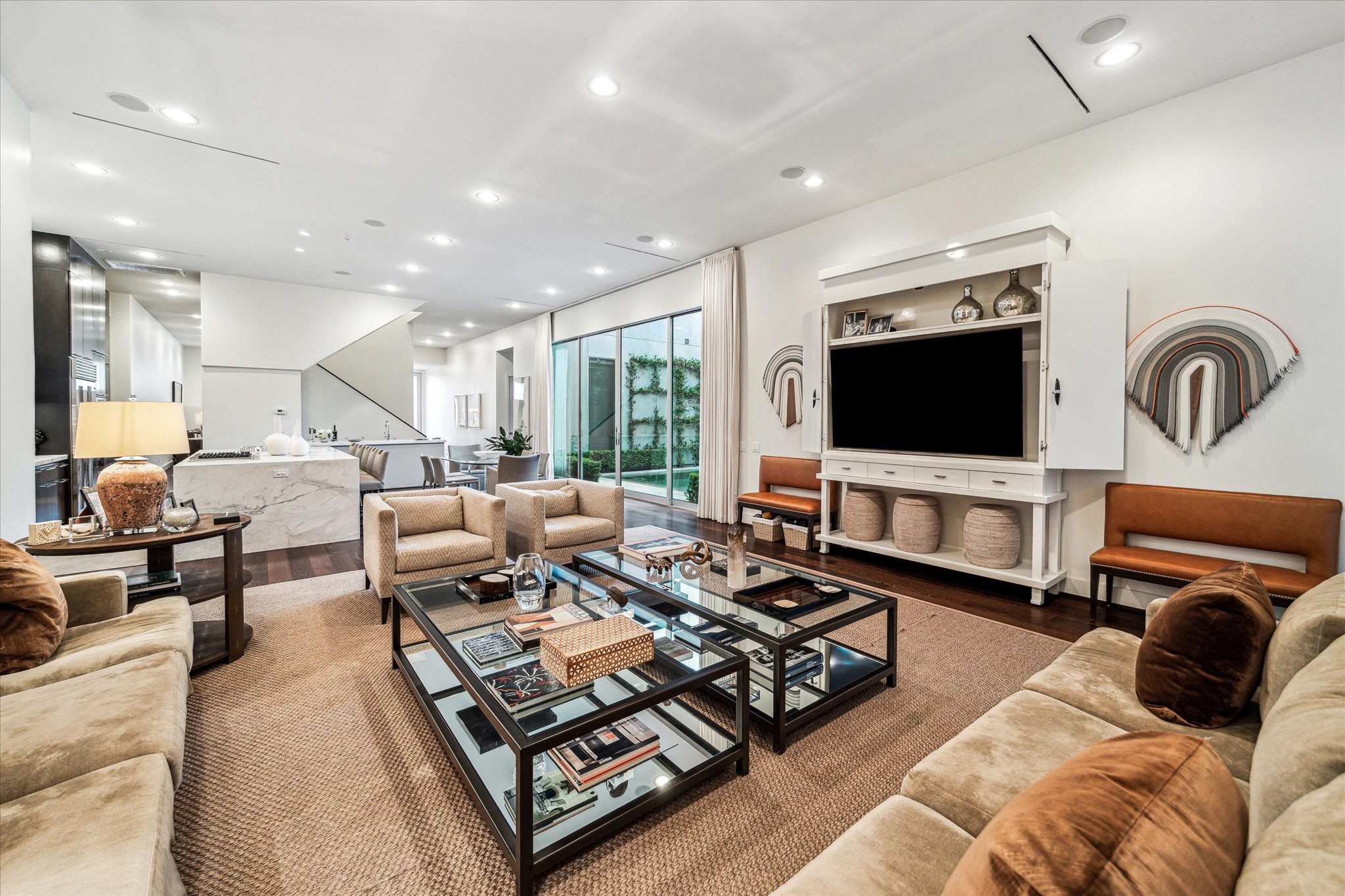  2211 Avalon Place - 物件實景