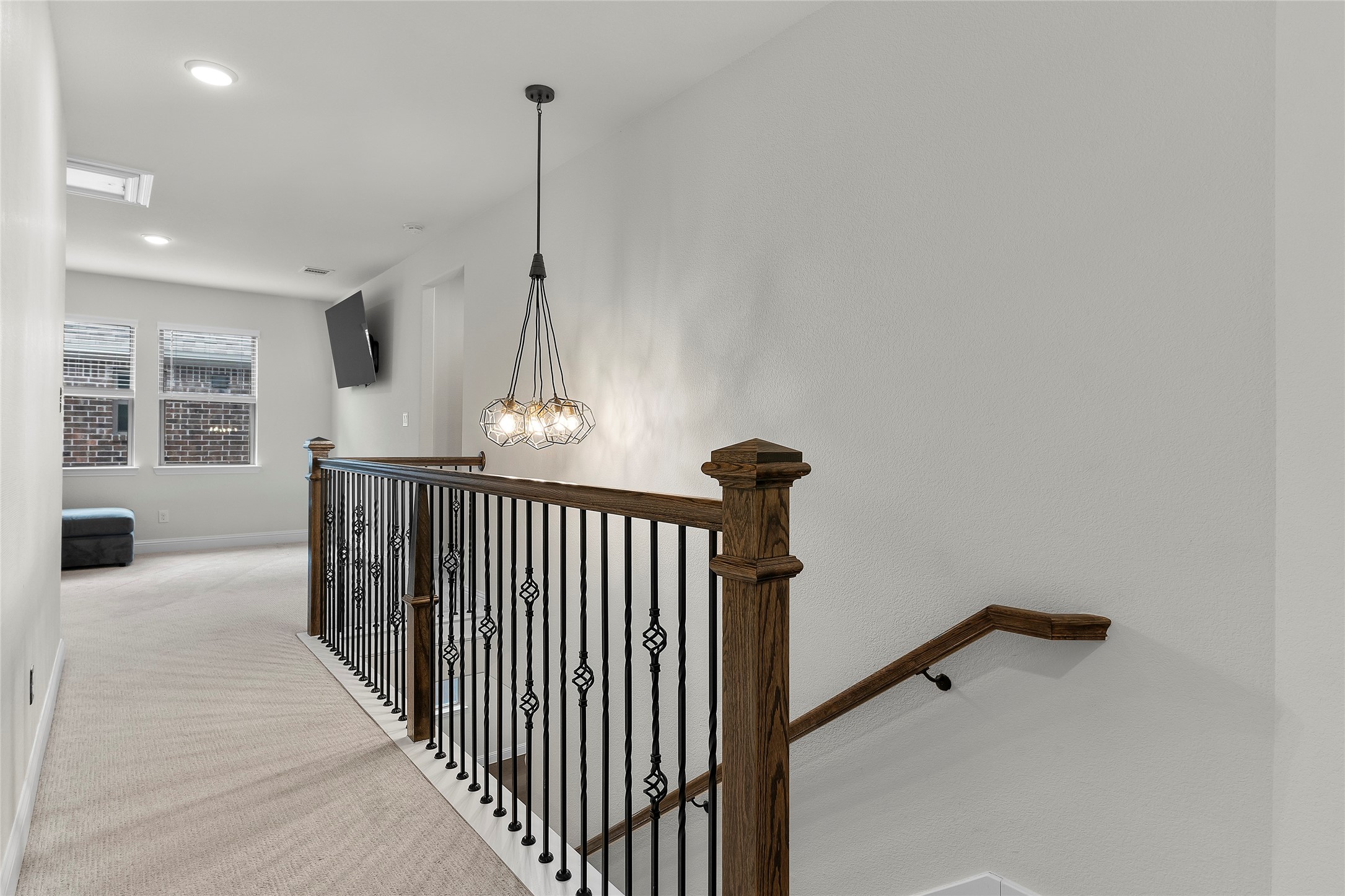Carrollton, Texas, 75010, United States, 4 Bedrooms Bedrooms, ,3 BathroomsBathrooms,Residential,For Sale,1941049