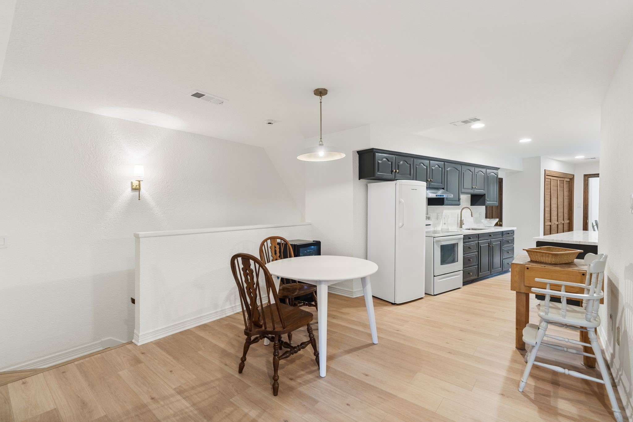  23227 Brownwood Lane - 物件實景