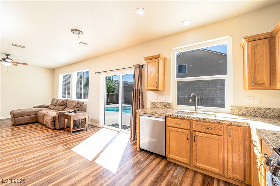 Las Vegas, Nevada, 89129, United States, 4 Bedrooms Bedrooms, ,3 BathroomsBathrooms,Residential,For Sale,1958001