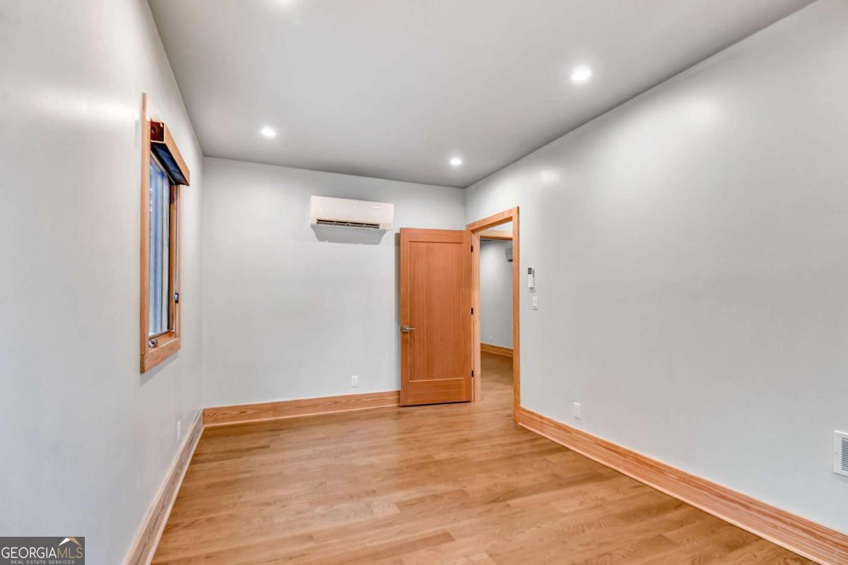 Athens, Georgia, 30606, United States, 2 Bedrooms Bedrooms, ,3 BathroomsBathrooms,Residential,For Sale,1992005