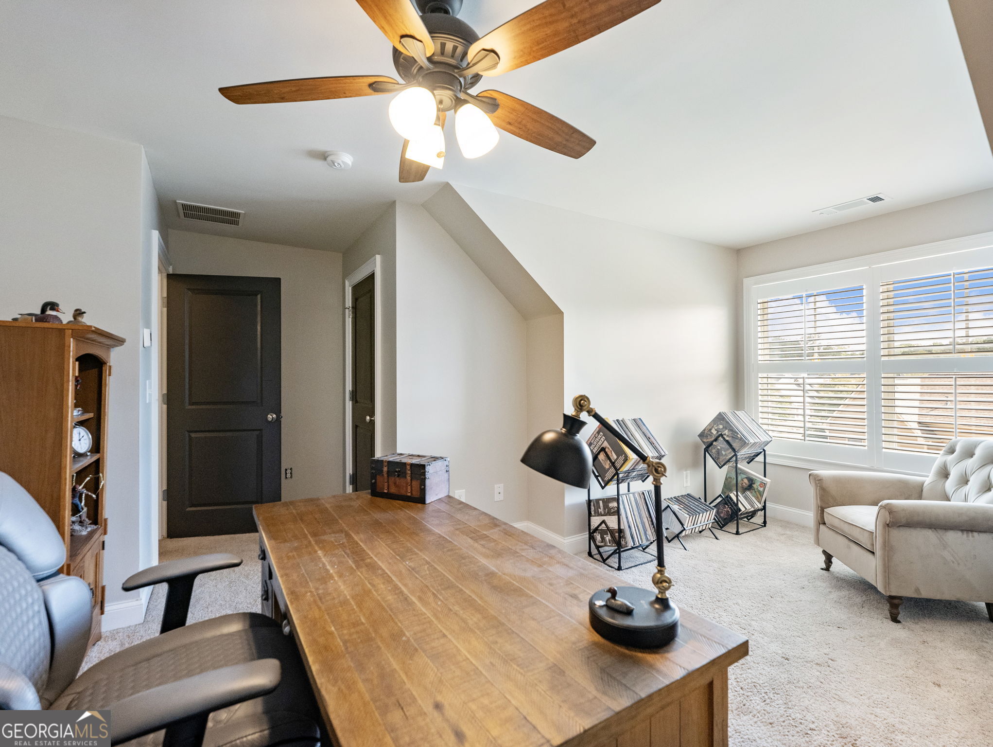 Hoschton, Georgia, 30548, United States, 5 Bedrooms Bedrooms, ,3 BathroomsBathrooms,Residential,For Sale,1986295