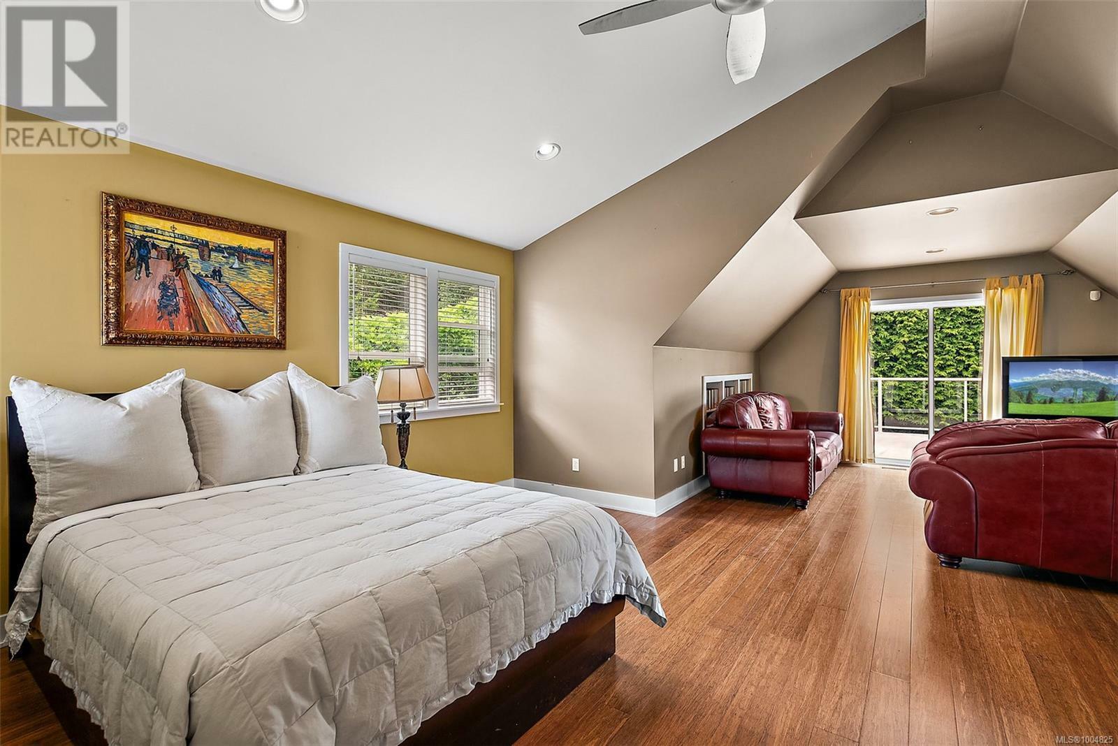 VIEW ROYAL, British Columbia, V9B 1A6, CA, 3 Bedrooms Bedrooms, ,5 BathroomsBathrooms,Residential,For Sale,1883403