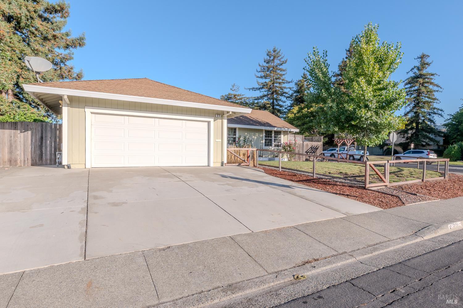 Rohnert Park, California, 94928, United States, 4 Bedrooms Bedrooms, ,2 BathroomsBathrooms,Residential,For Sale,1974280