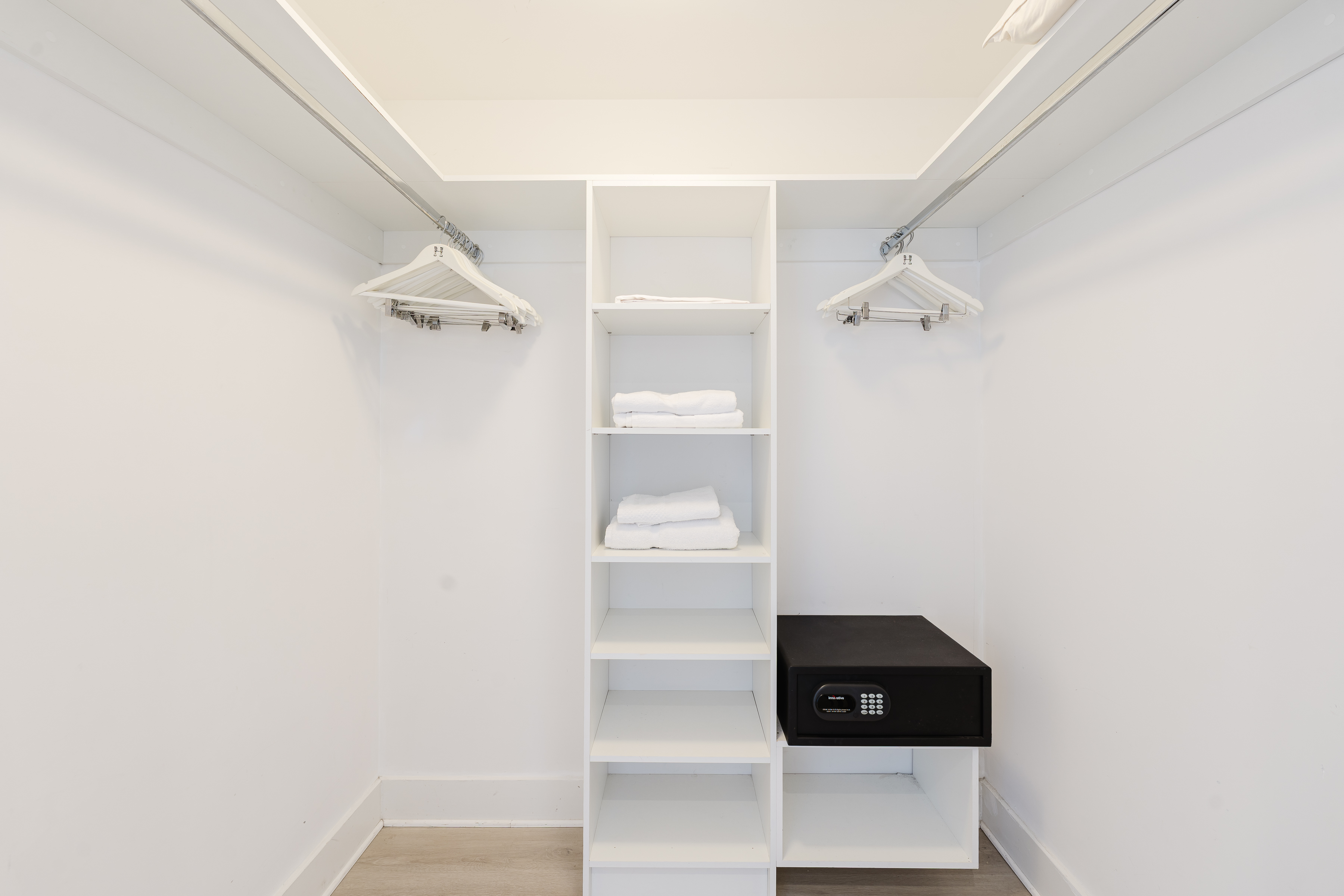  4111 S Ocean Dr, Hollywood, FL, 33019 - 物件實景