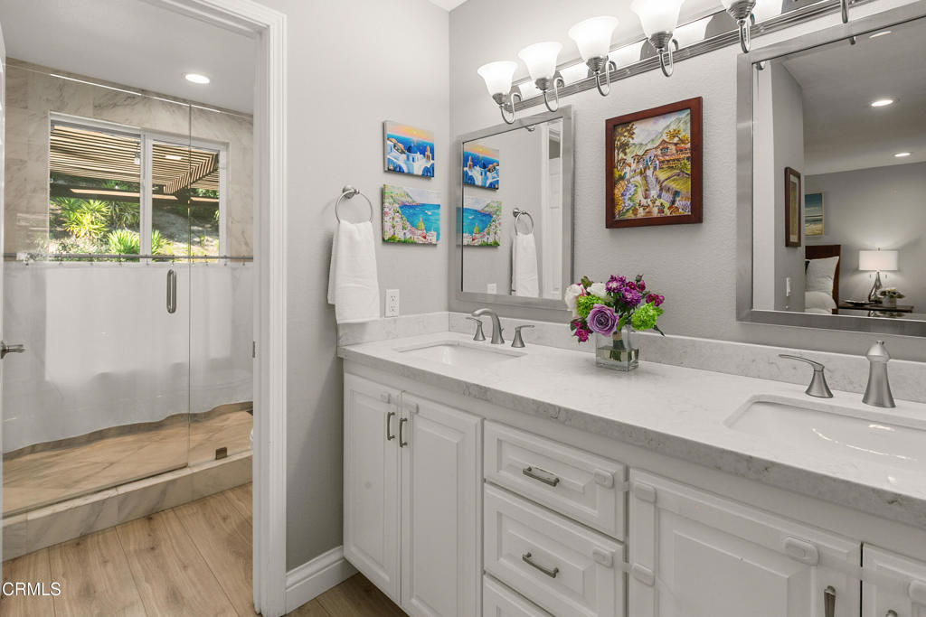 Thousand Oaks, California, 91362, United States, 4 Bedrooms Bedrooms, ,2 BathroomsBathrooms,Residential,For Sale,1988089