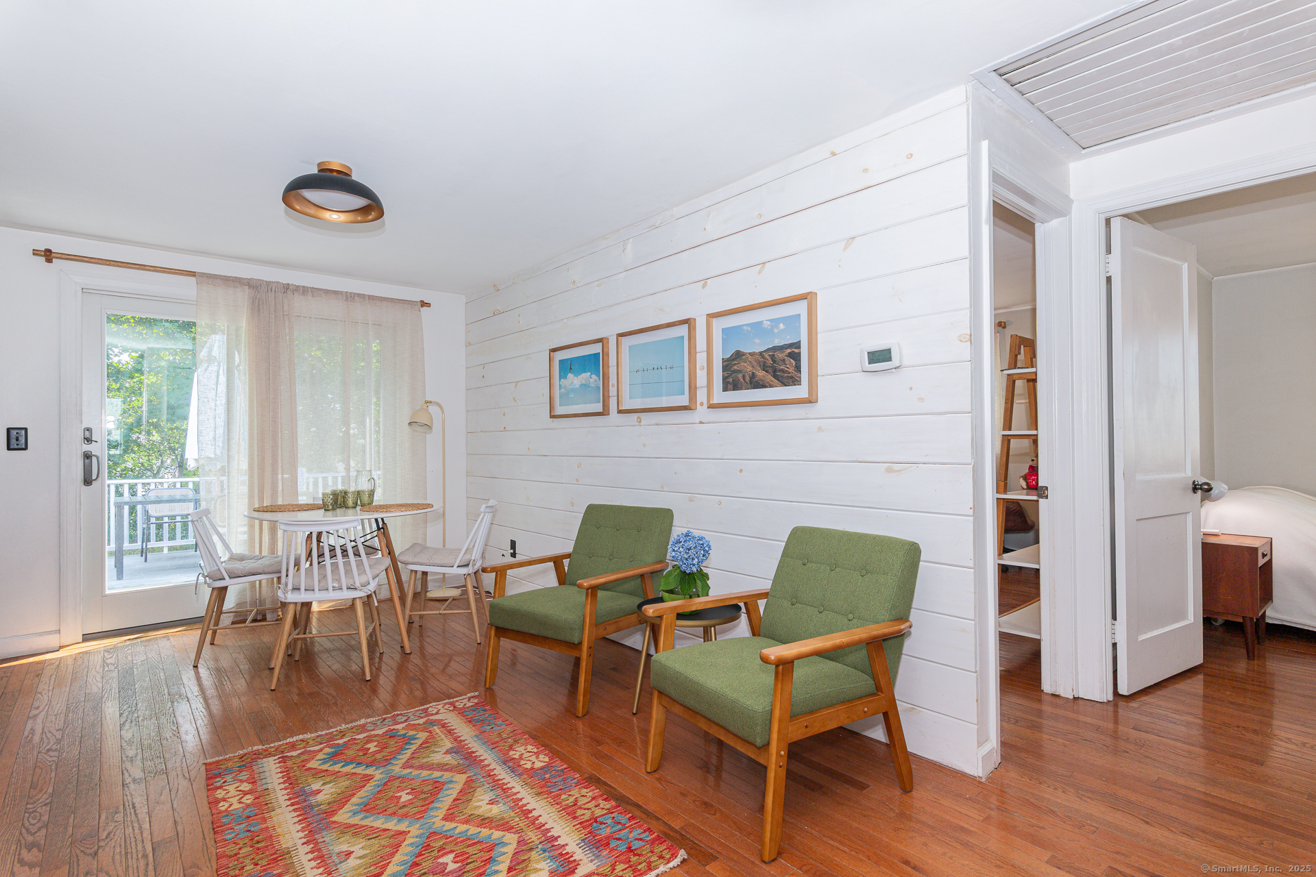 New London, Connecticut, 06320, United States, 2 Bedrooms Bedrooms, ,2 BathroomsBathrooms,Residential,For Sale,1895689