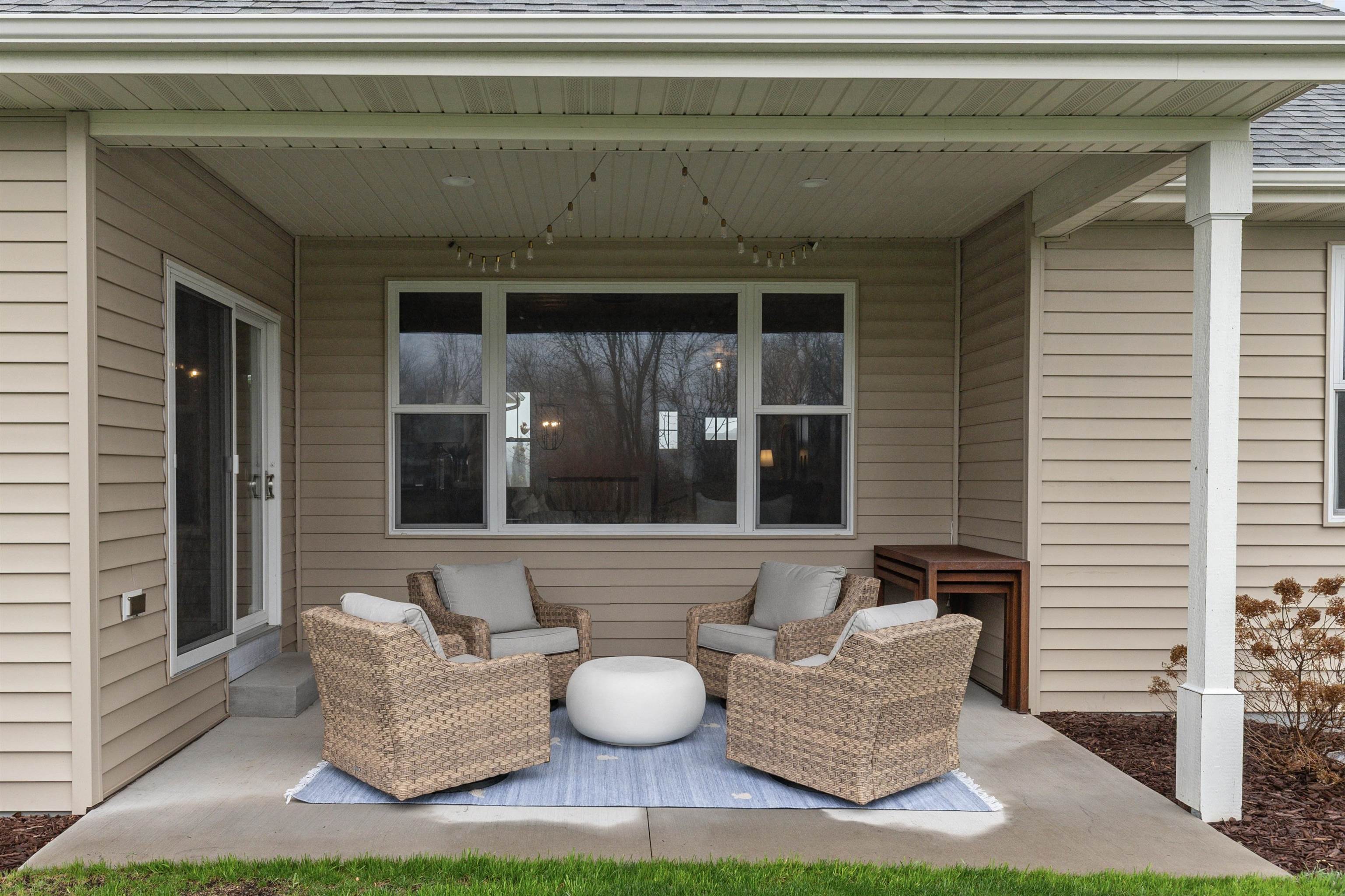 Greenville, Wisconsin, 54942-8126, United States, 6 Bedrooms Bedrooms, ,5 BathroomsBathrooms,Residential,For Sale,2040409
