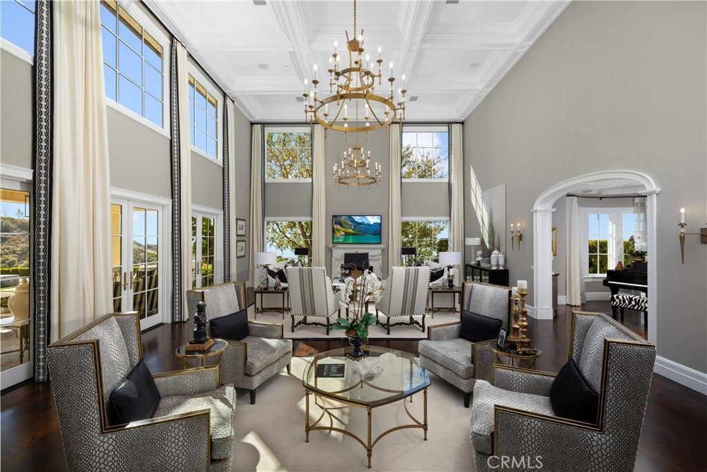 Glendora, California, 91741, United States, 6 Bedrooms Bedrooms, ,6 BathroomsBathrooms,Residential,For Sale,1987955