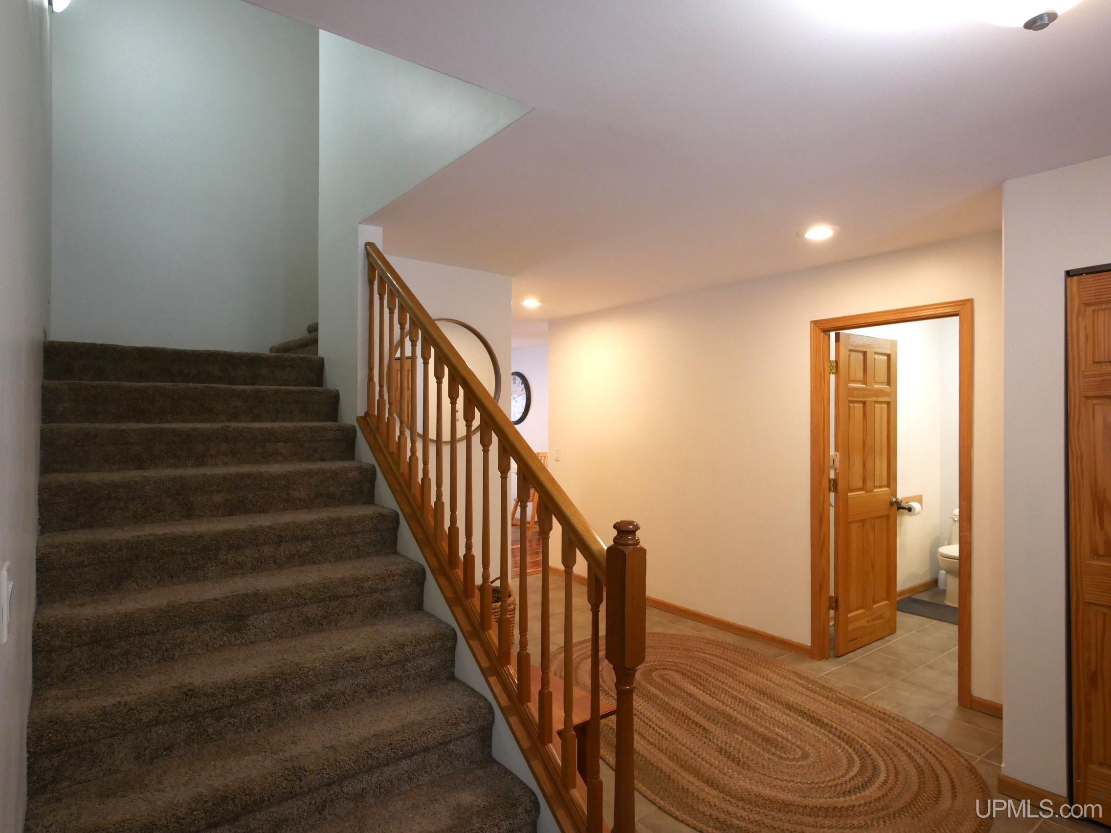 Houghton, Michigan, 49931, United States, 4 Bedrooms Bedrooms, ,3 BathroomsBathrooms,Residential,For Sale,1924380