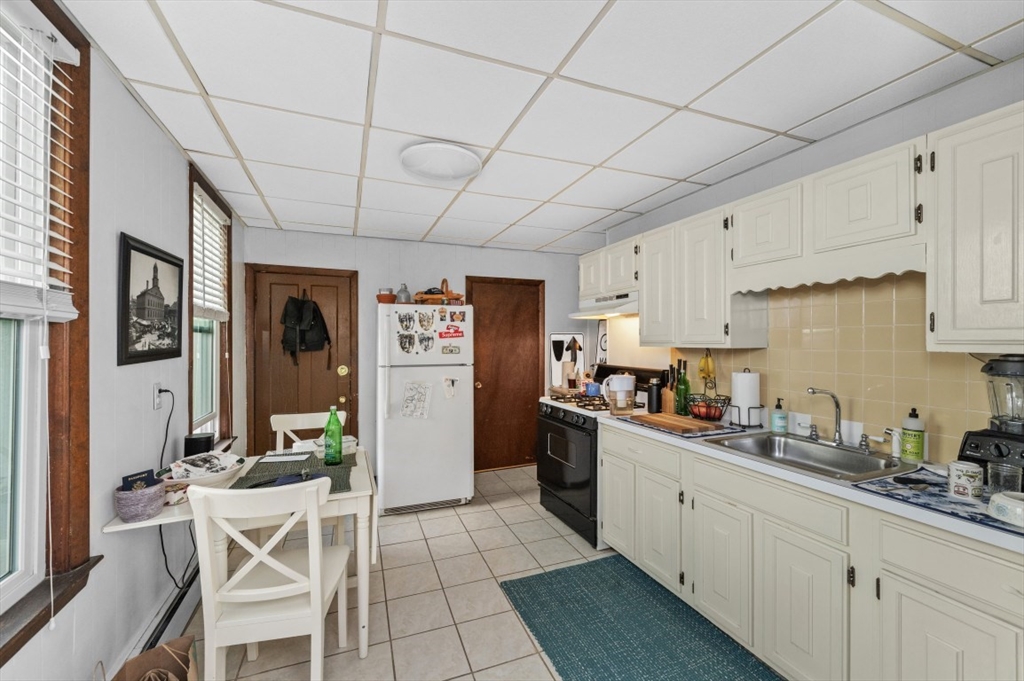 Boston, Massachusetts, 02129, United States, 4 Bedrooms Bedrooms, ,3 BathroomsBathrooms,Residential,For Sale,1933524
