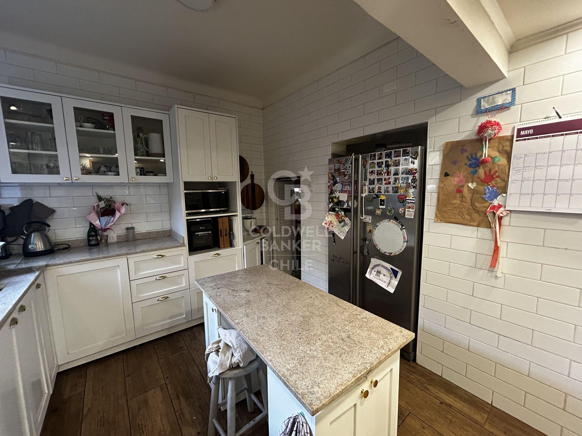 Providencia, Chile, 4 Bedrooms Bedrooms, ,3 BathroomsBathrooms,Residential,For Sale,1967947