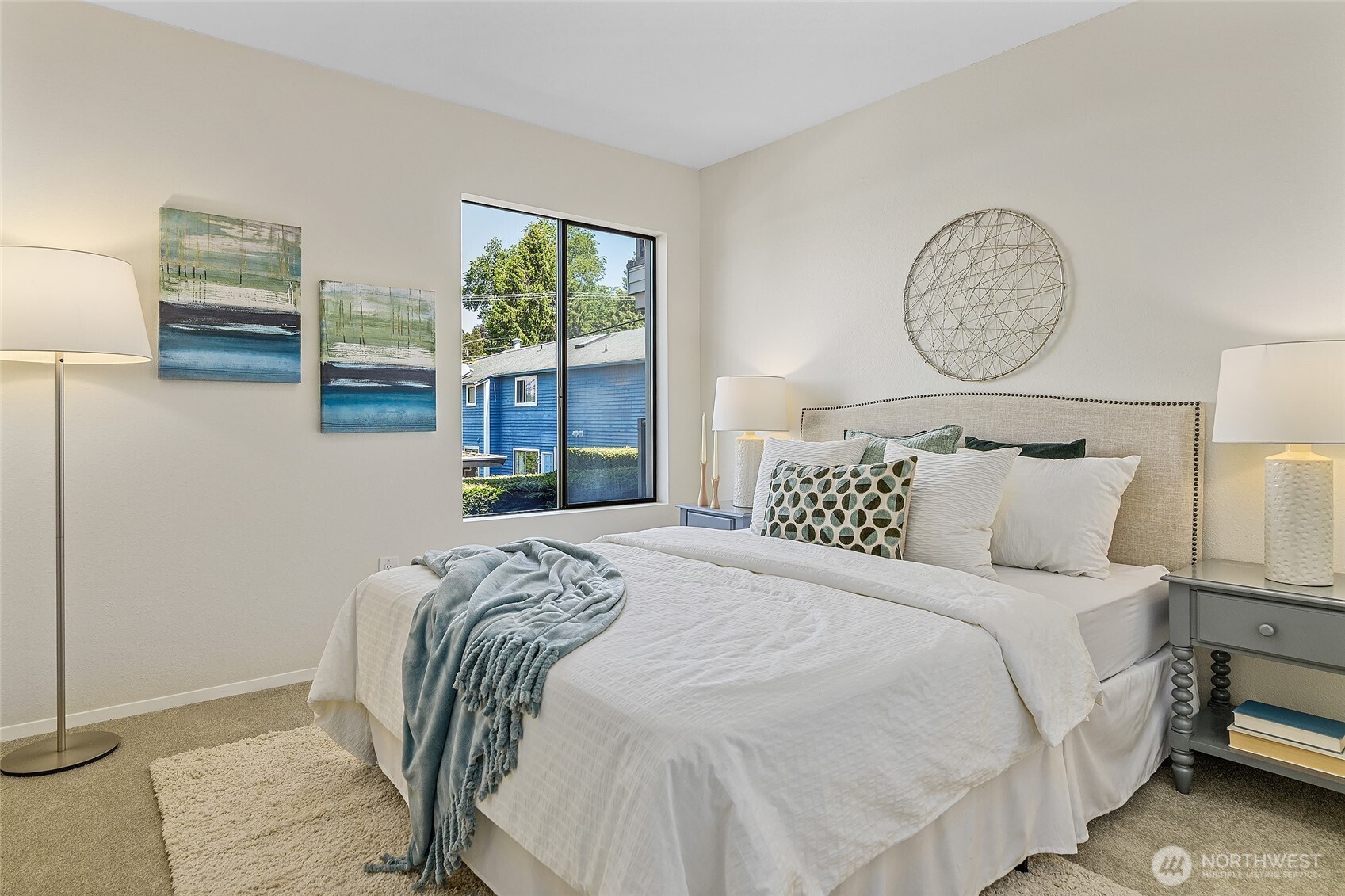 Seattle, Washington, 98199, United States, 2 Bedrooms Bedrooms, ,2 BathroomsBathrooms,Residential,For Sale,1848427
