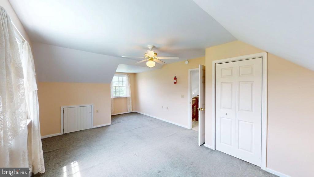 MATHIAS, West Virginia, 26812, United States, 3 Bedrooms Bedrooms, ,3 BathroomsBathrooms,Residential,For Sale,1898386