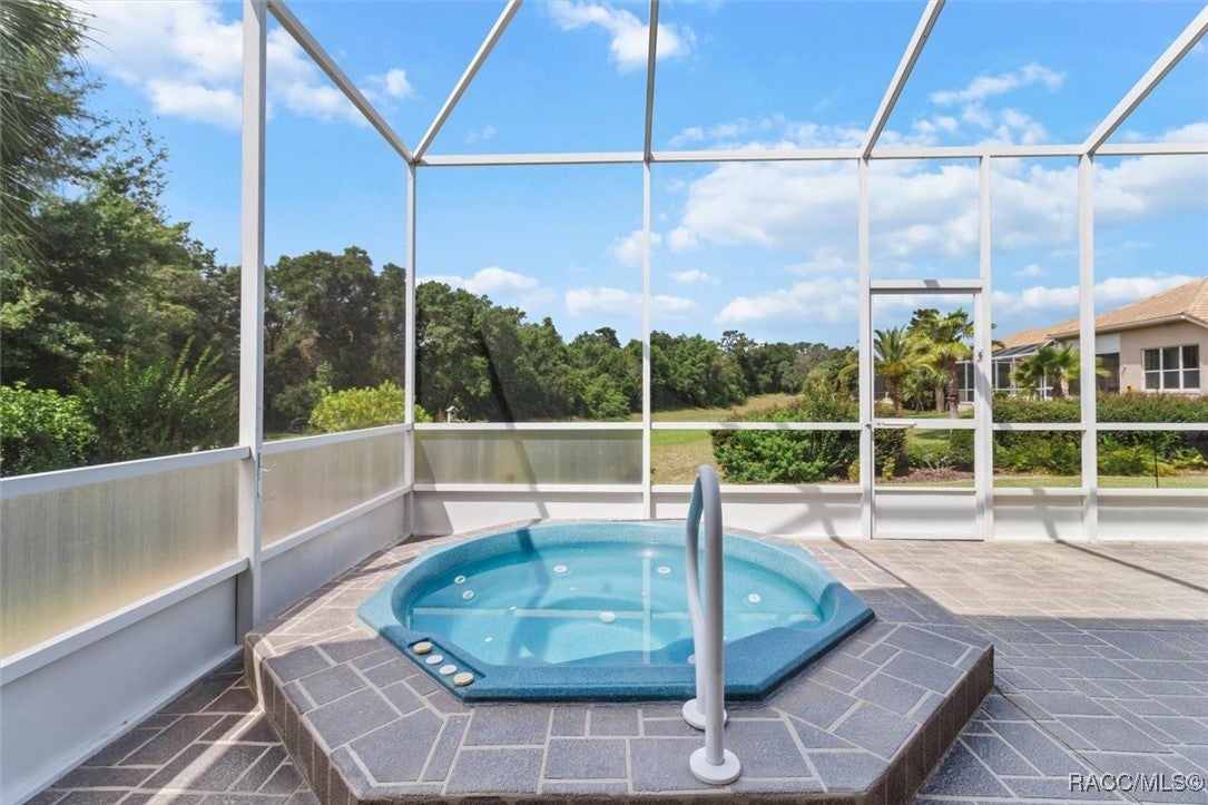 Hernando, Florida, 34442, United States, 3 Bedrooms Bedrooms, ,2 BathroomsBathrooms,Residential,For Sale,1846869