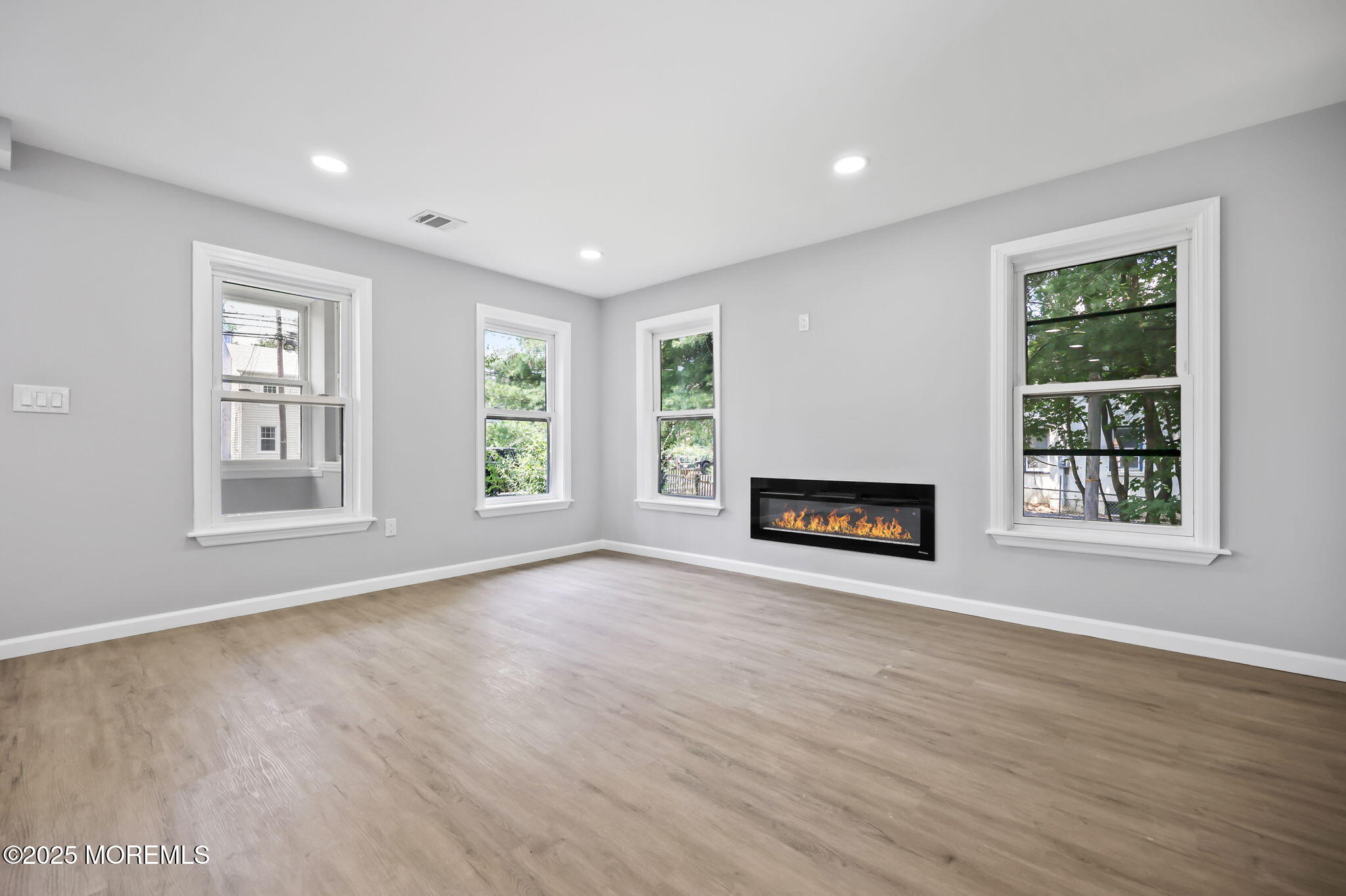 Matawan, New Jersey, 07747, United States, 3 Bedrooms Bedrooms, ,2 BathroomsBathrooms,Residential,For Sale,1977234