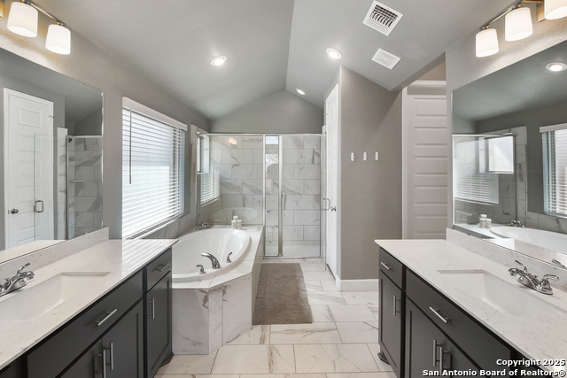 San Antonio, Texas, 78254, United States, 4 Bedrooms Bedrooms, ,4 BathroomsBathrooms,Residential,For Sale,1867143