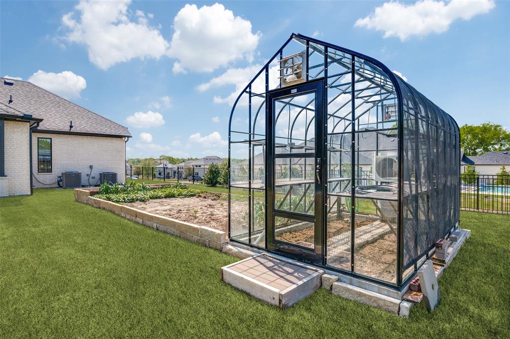 Celina, Texas, 75009, United States, 4 Bedrooms Bedrooms, ,5 BathroomsBathrooms,Residential,For Sale,1837037
