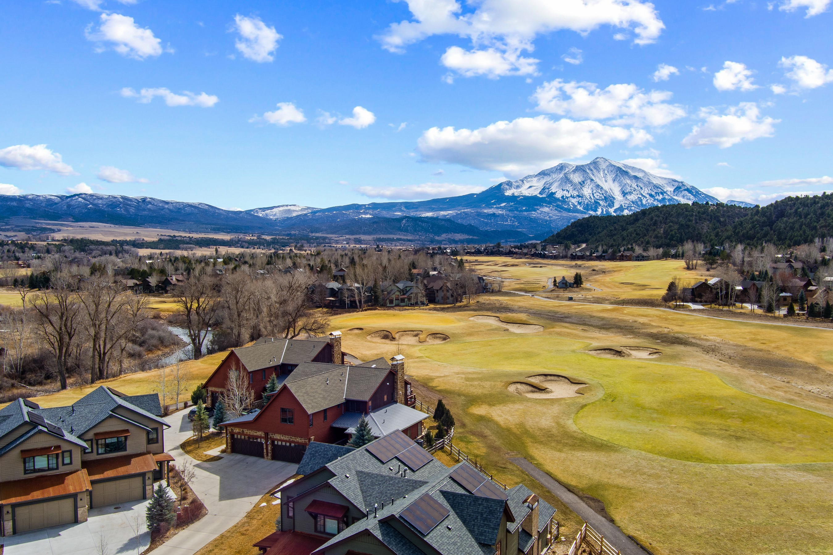  Sophisticated Townhome in The Fairway - 物件實景