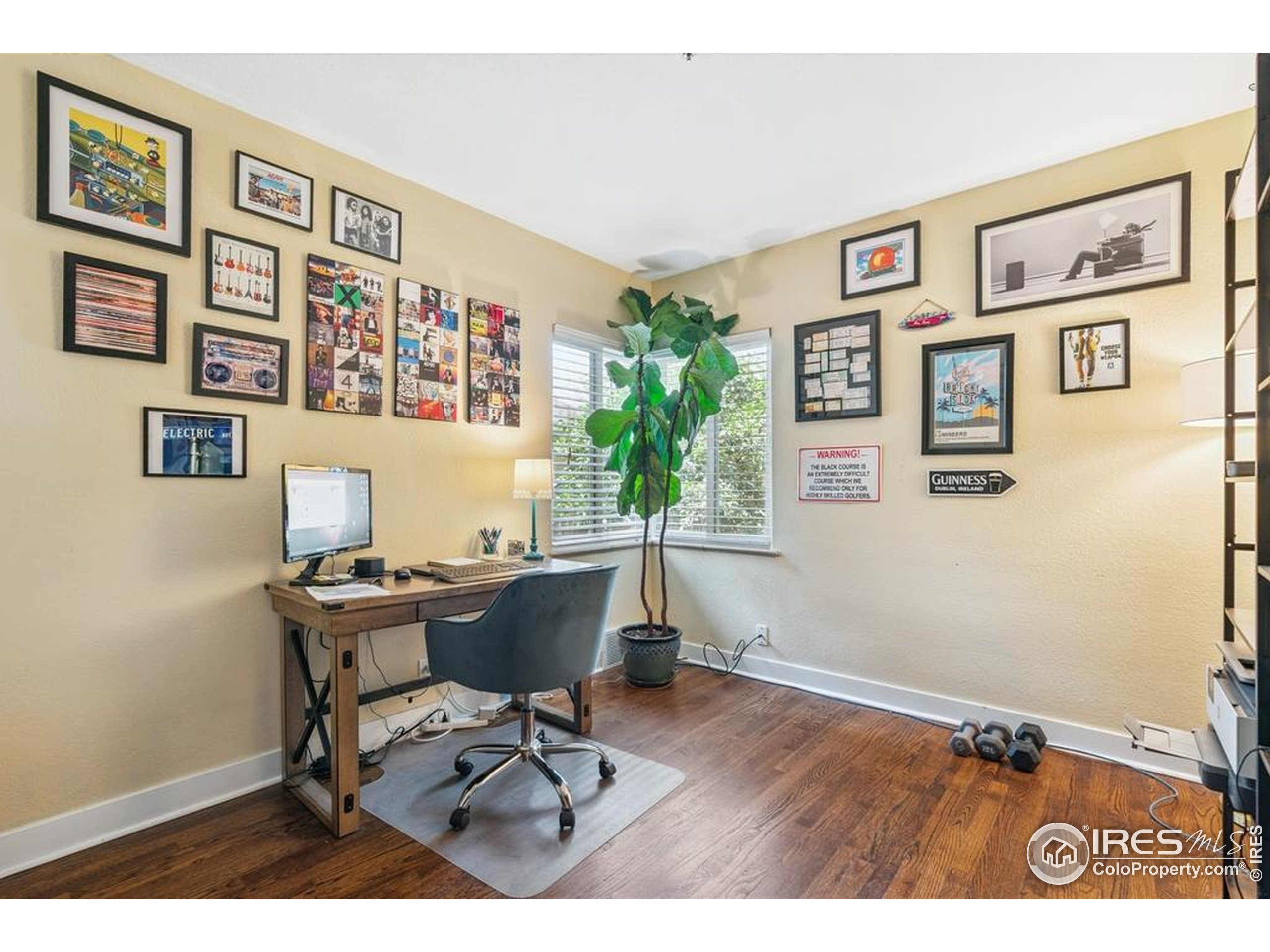 Denver, Colorado, 80220, United States, 4 Bedrooms Bedrooms, ,2 BathroomsBathrooms,Residential,For Sale,1901217