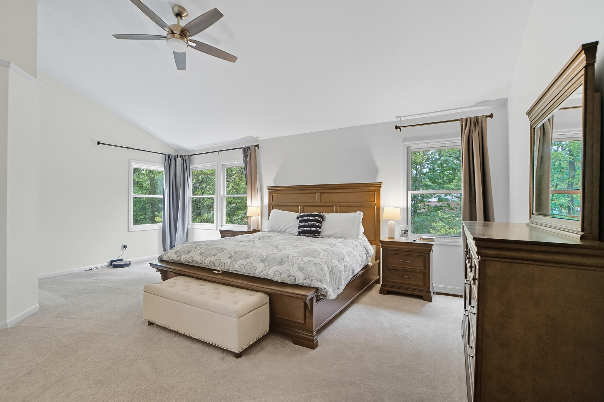 Hebron, Kentucky, 41048, United States, 4 Bedrooms Bedrooms, ,4 BathroomsBathrooms,Residential,For Sale,1958481