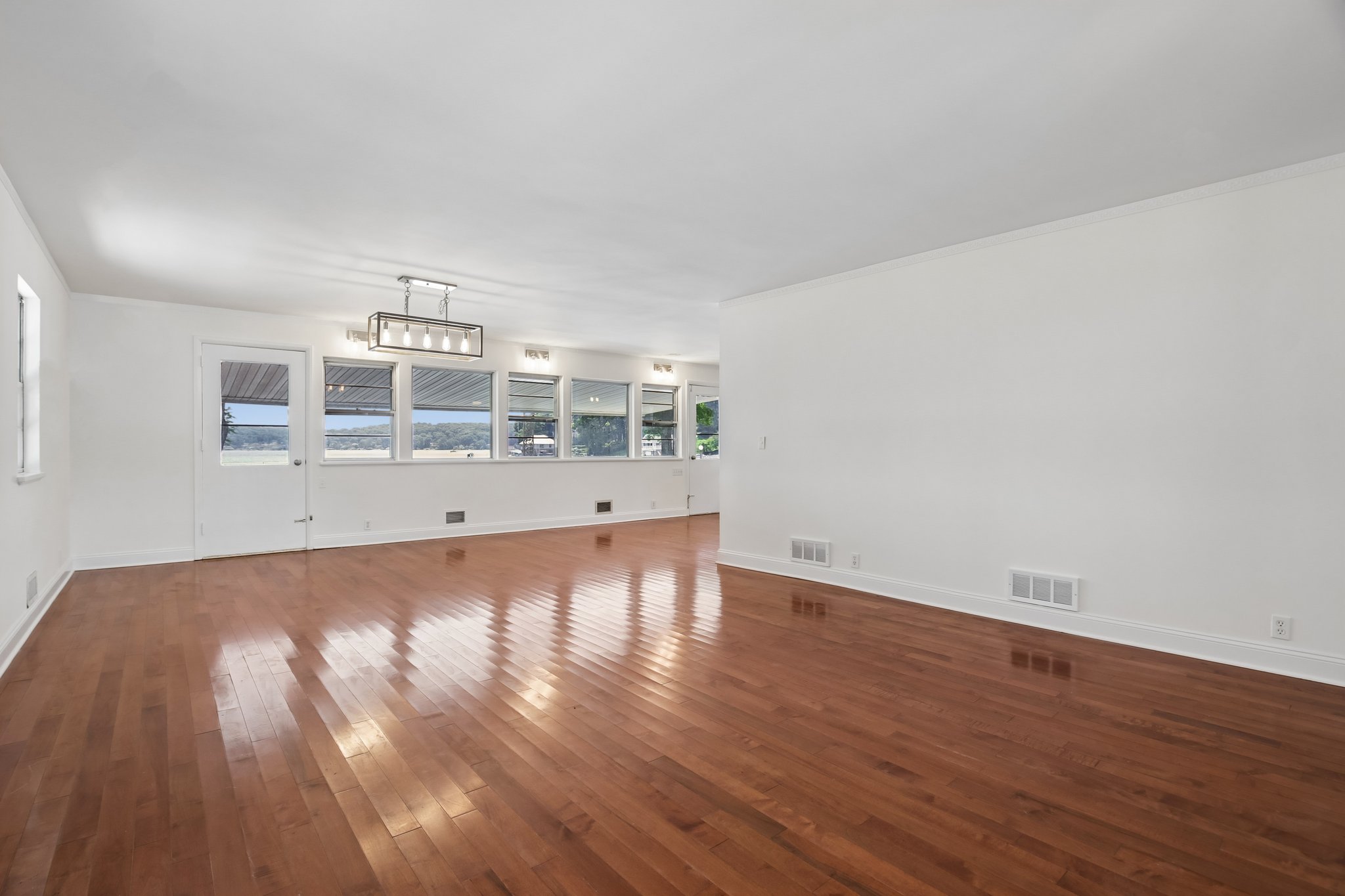  19 & 21 Lakeland Drive, Hopatcong, NJ 07843 - 物件實景