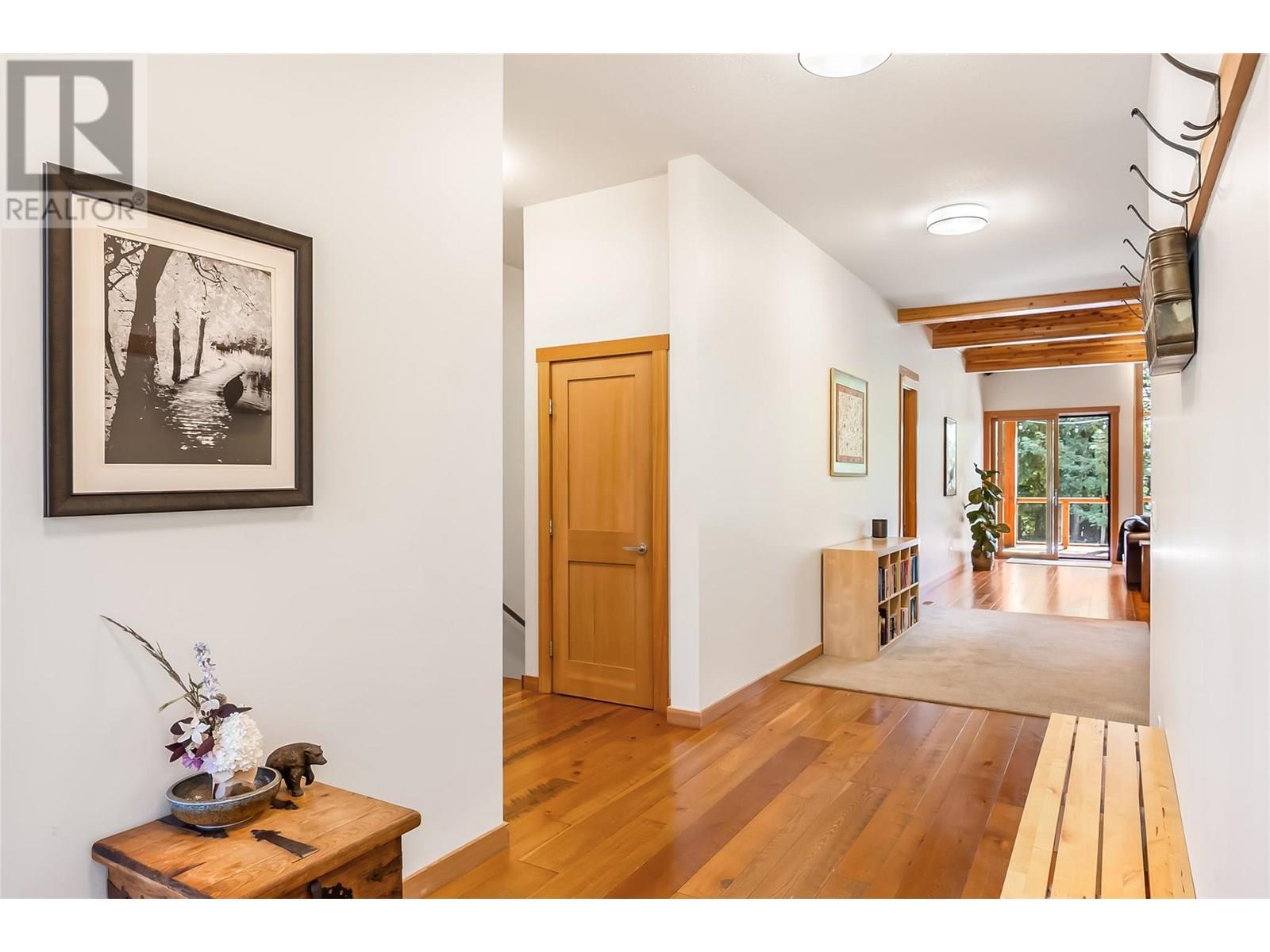 REVELSTOKE, British Columbia, V0E 2S3, CA, 6 Bedrooms Bedrooms, ,4 BathroomsBathrooms,Residential,For Sale,1912503