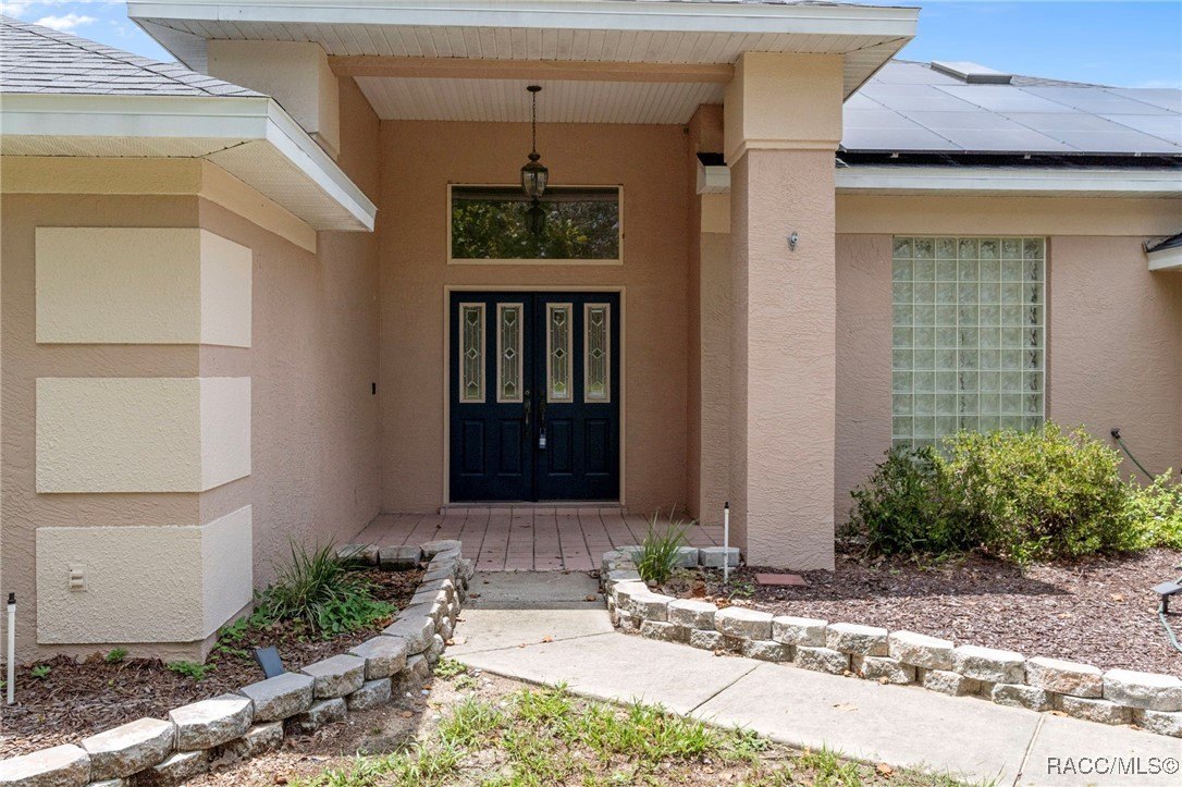 Homosassa, Florida, 34446, United States, 5 Bedrooms Bedrooms, ,4 BathroomsBathrooms,Residential,For Sale,1916240