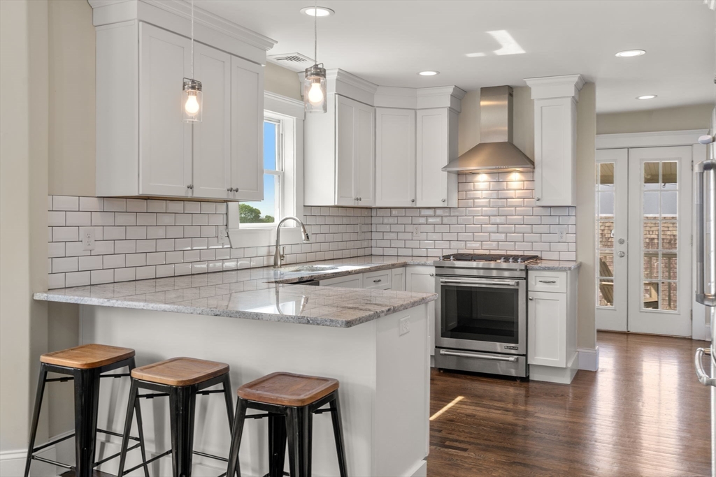 Somerville, Massachusetts, 02144, United States, 3 Bedrooms Bedrooms, ,3 BathroomsBathrooms,Residential,For Sale,1940459