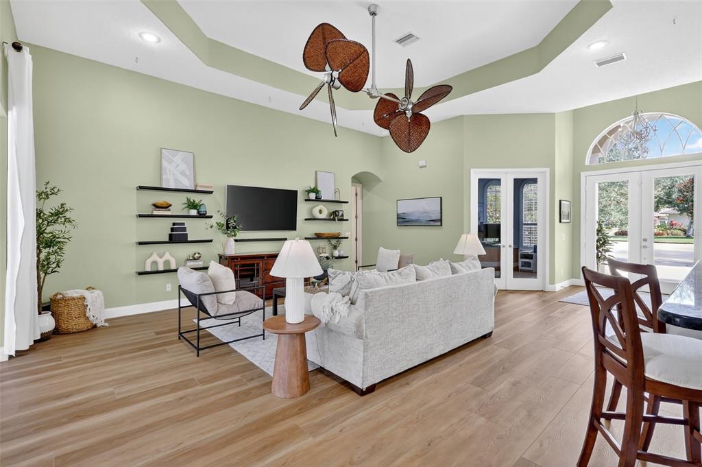 Bradenton, Florida, 34212, United States, 4 Bedrooms Bedrooms, ,3 BathroomsBathrooms,Residential,For Sale,1991075