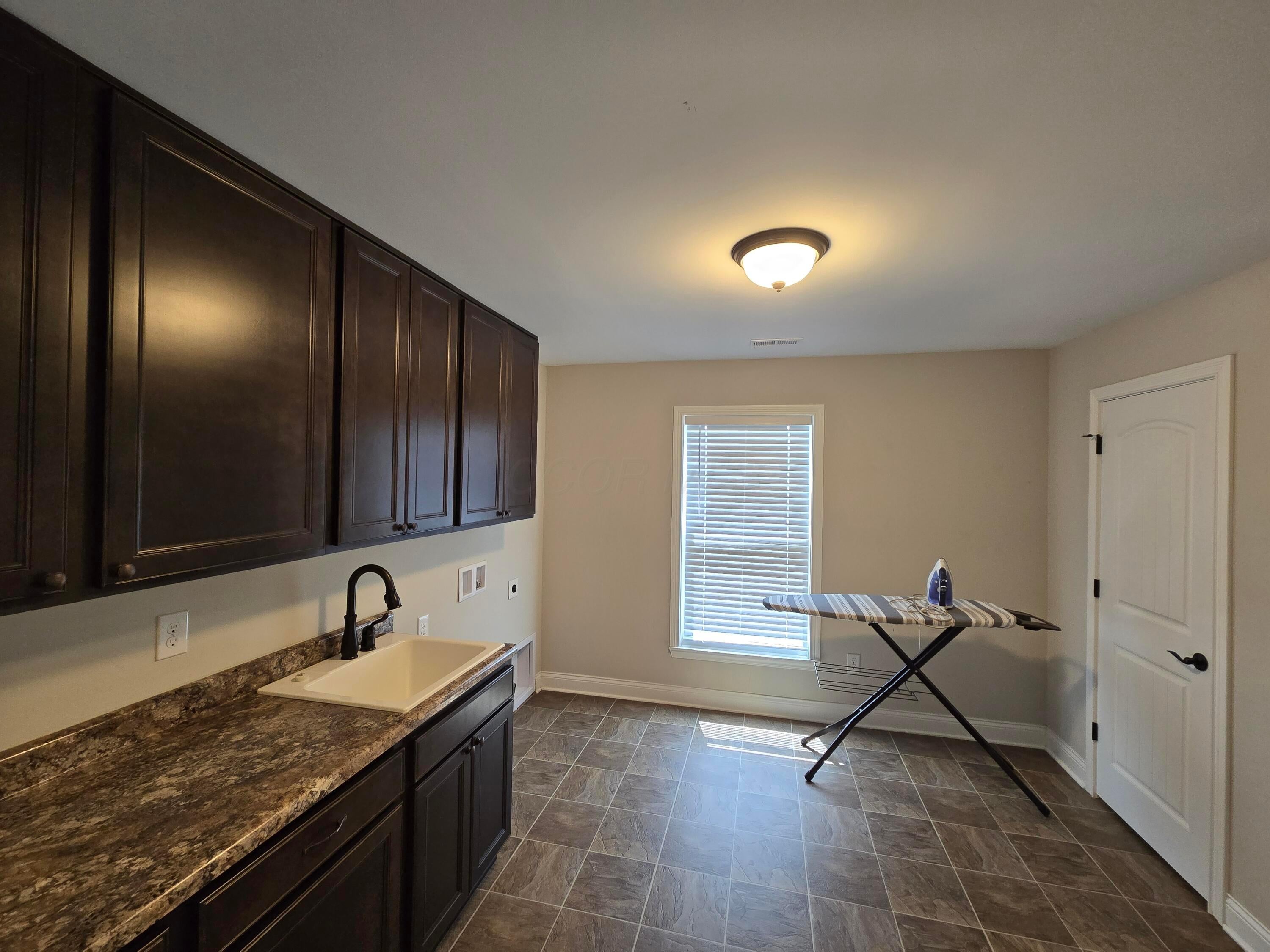 Pickerington, Ohio, 43147, United States, 5 Bedrooms Bedrooms, ,5 BathroomsBathrooms,Residential,For Sale,2048451