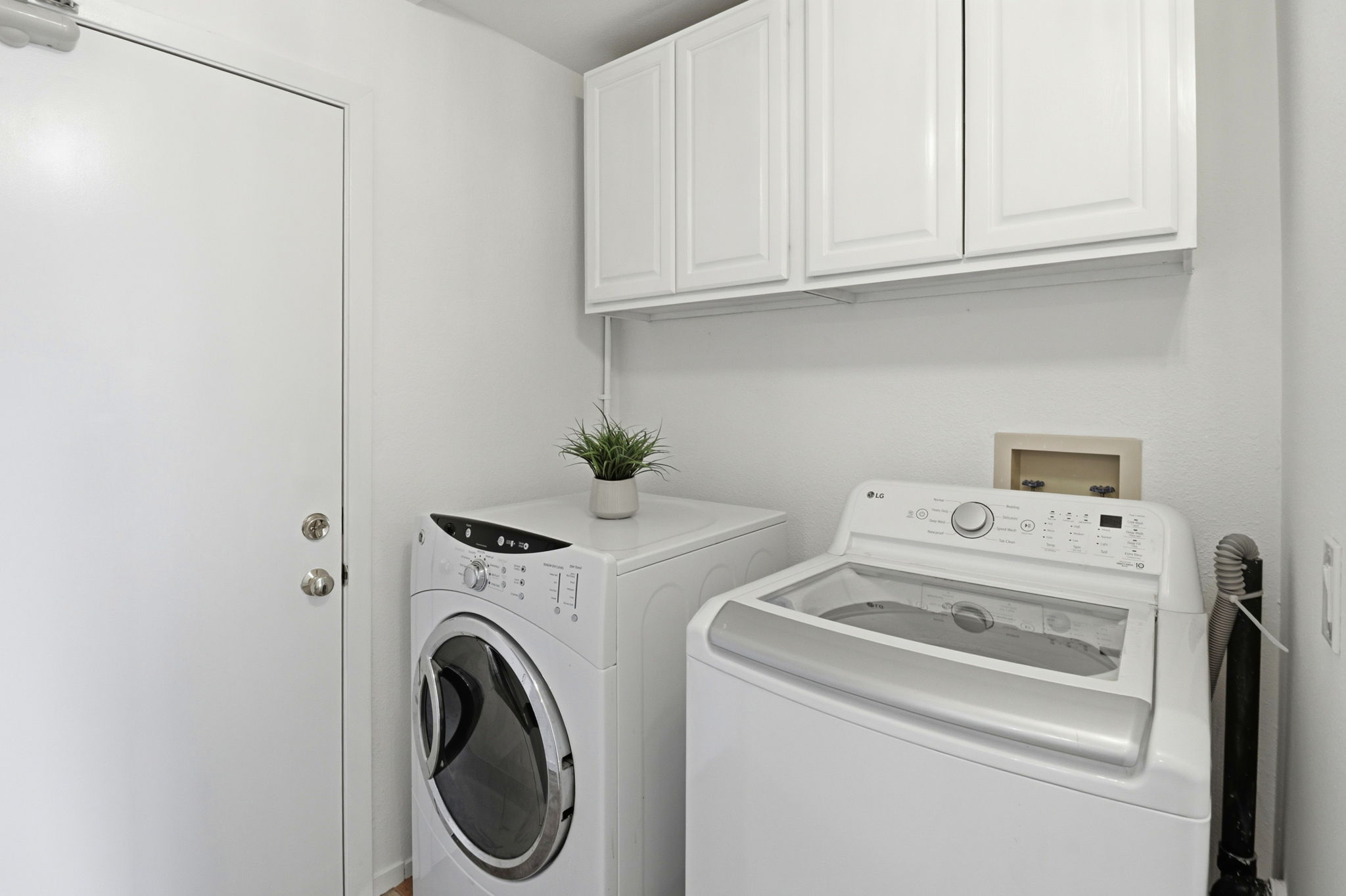  2635 Ponce Avenue, Belmont, Calfornia - 物件實景