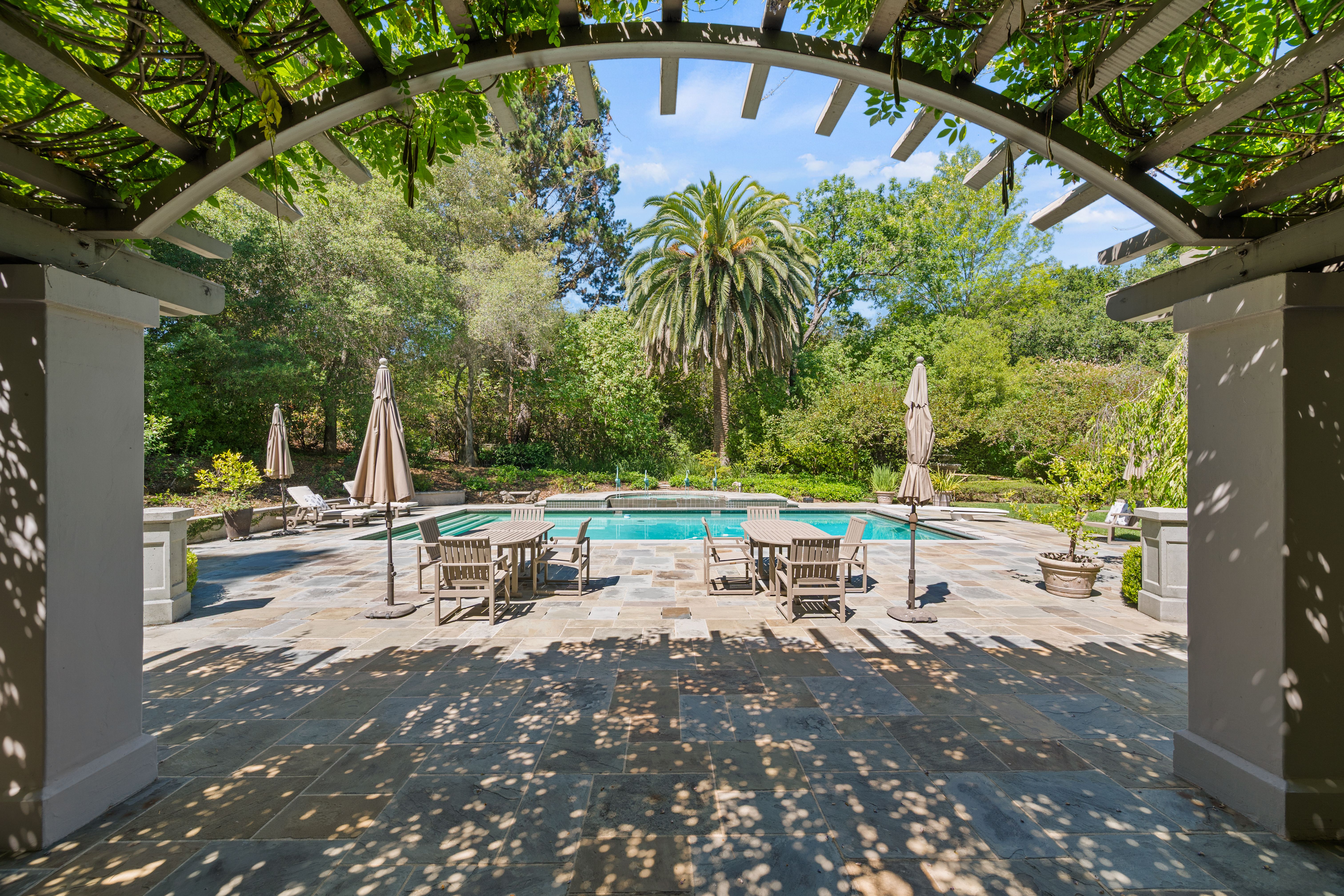  Extraordinary French Normandy Vineyard Estate - 物件實景